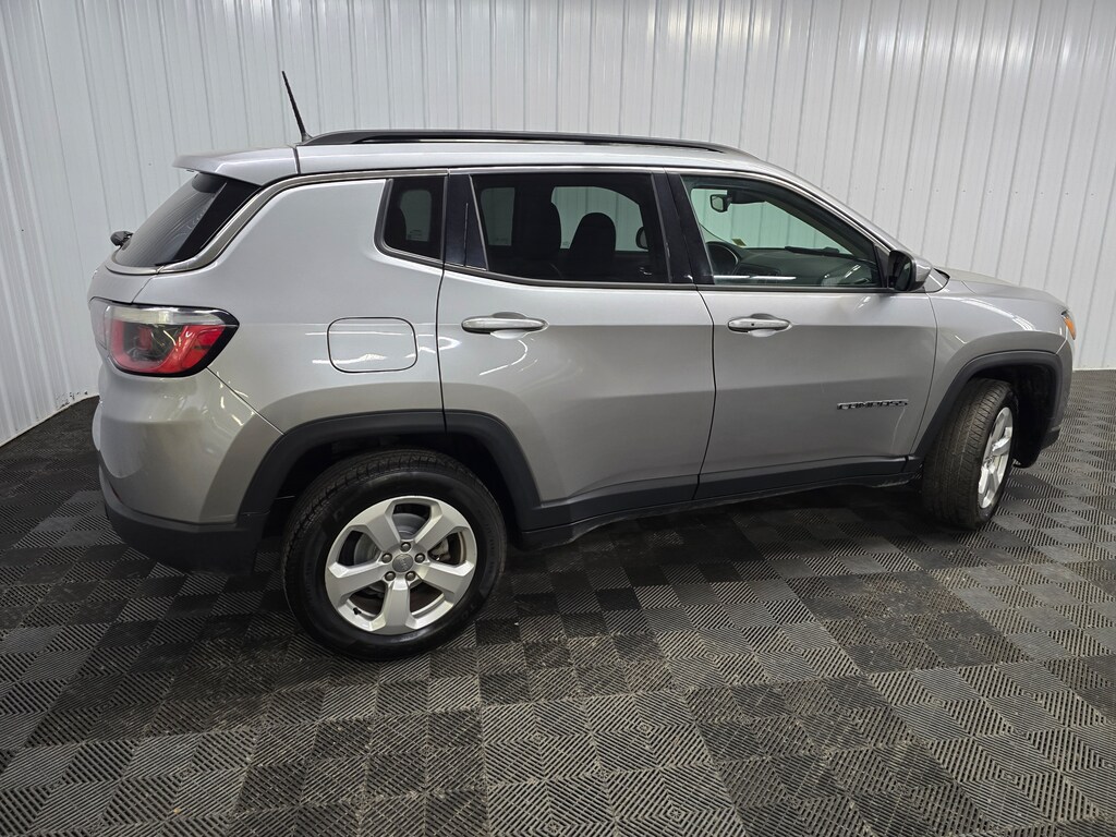 Used 2018 Jeep Compass Latitude 4x4 SUV