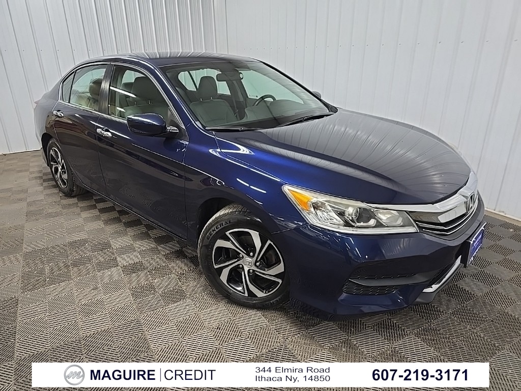 2017 Honda Accord LX's photo