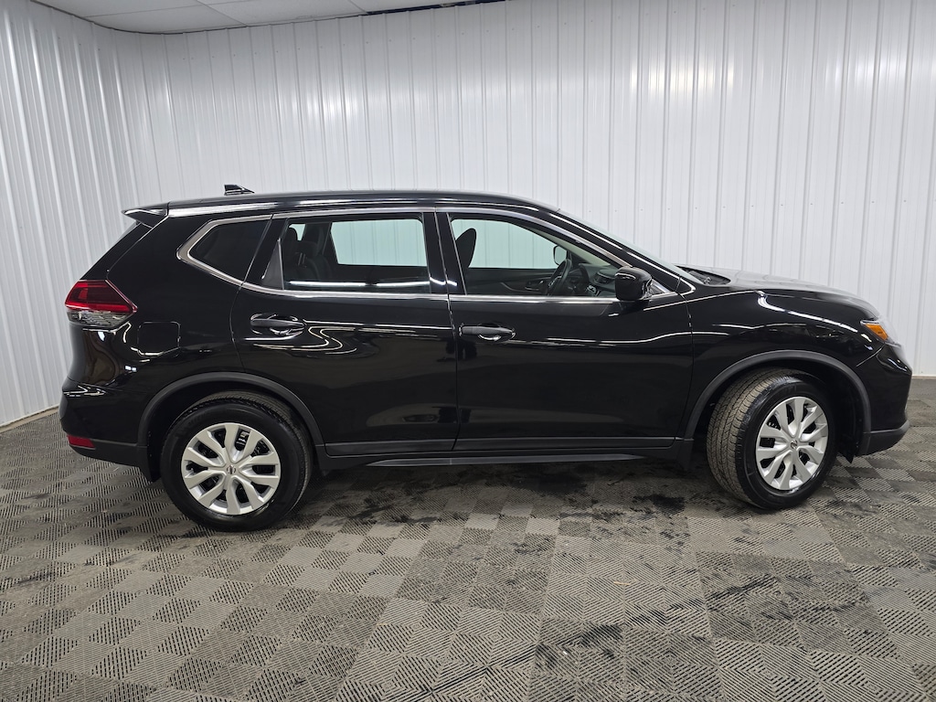 Used 2020 Nissan Rogue S SUV