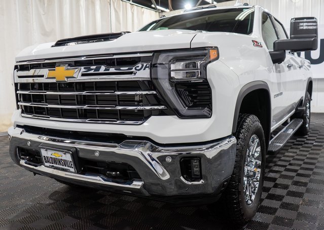 Used 2024 Chevrolet Silverado 2500HD LTZ with VIN 2GC4YPEY5R1114028 for sale in Ithaca, NY
