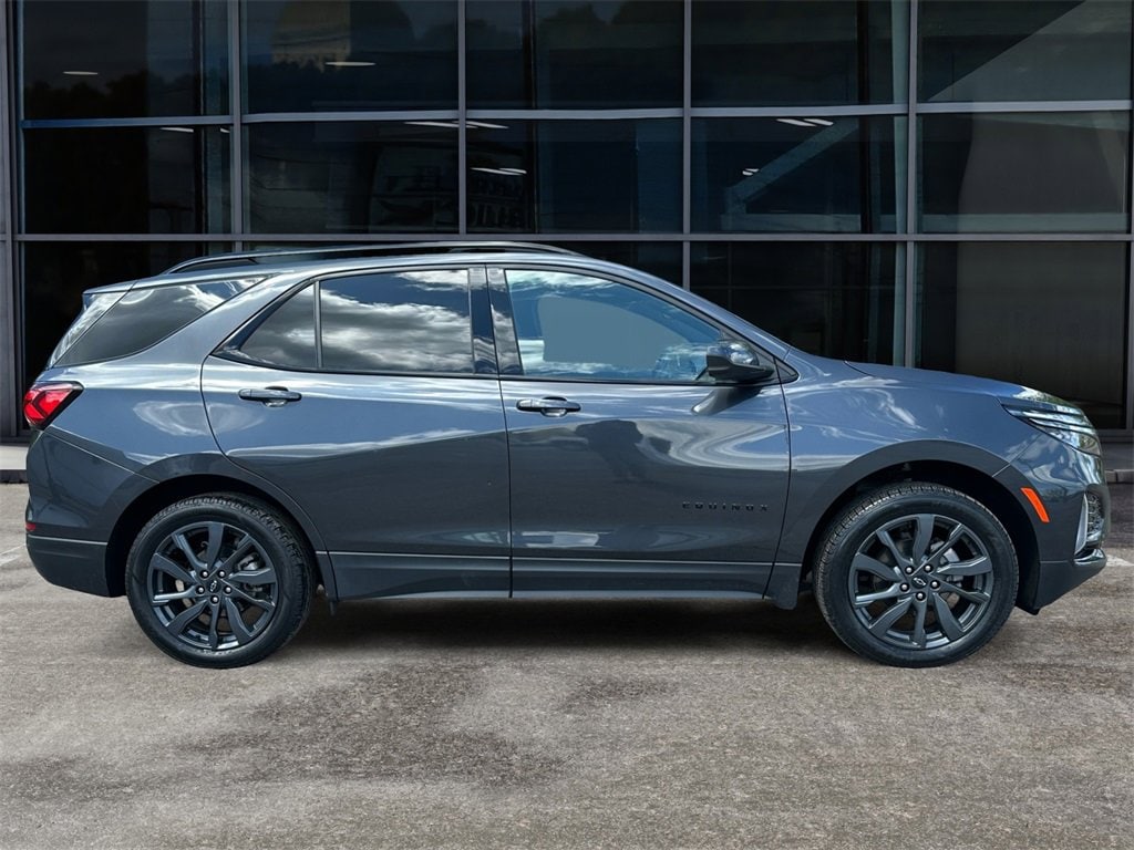 Used 2022 Chevrolet Equinox RS with VIN 3GNAXWEV2NS211215 for sale in Grand Island, NY