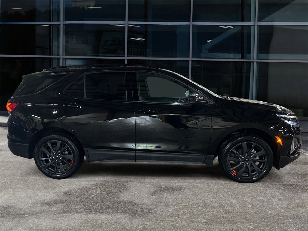 Used 2022 Chevrolet Equinox RS with VIN 2GNAXWEV3N6129282 for sale in Grand Island, NY
