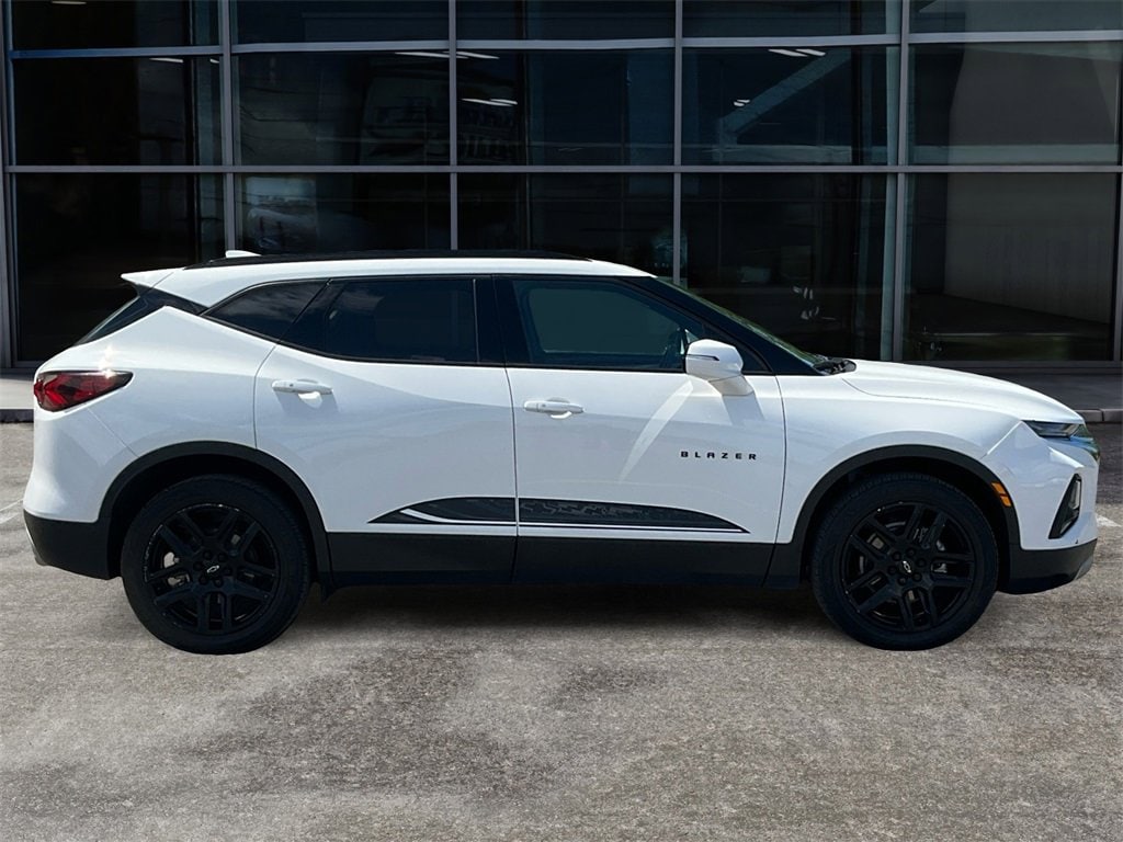 Used 2021 Chevrolet Blazer 2LT with VIN 3GNKBHRS2MS513553 for sale in Grand Island, NY