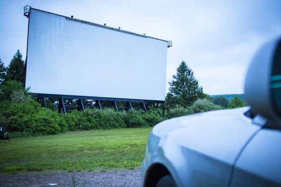 ithaca drive in movie theater