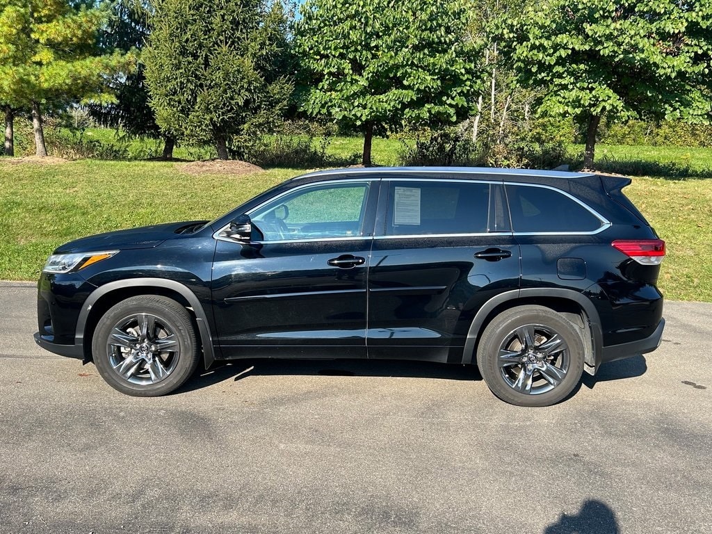 Used 2018 Toyota Highlander Limited with VIN 5TDDZRFH9JS894734 for sale in Ithaca, NY