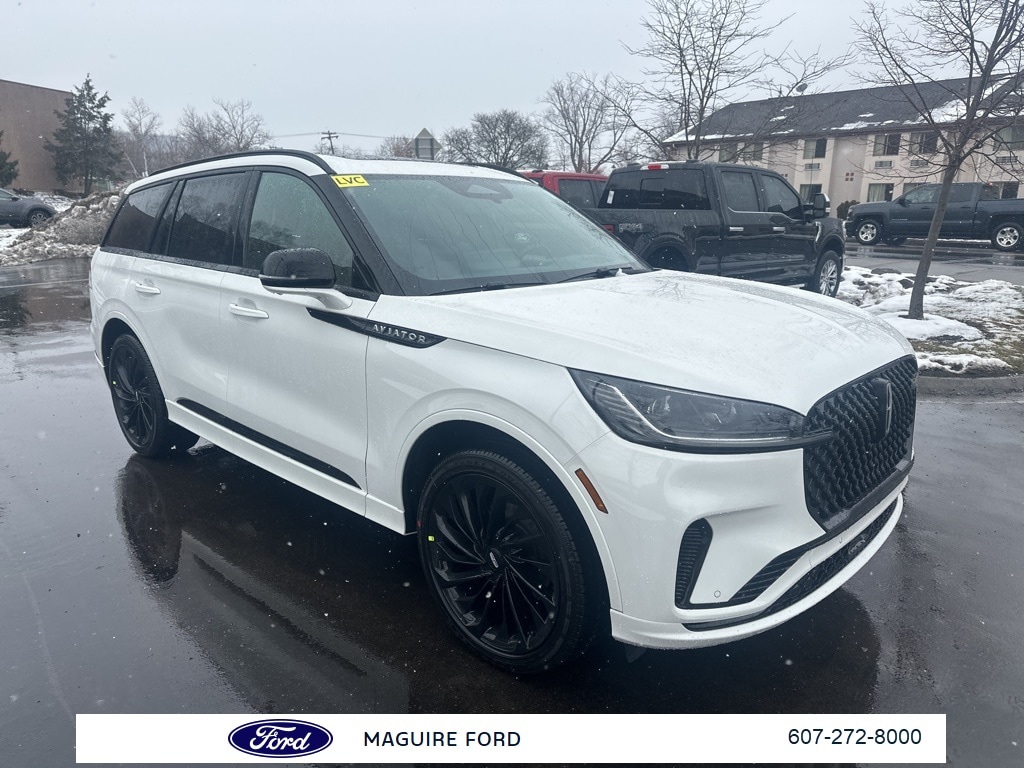 2026 Lincoln Aviator Reserve's photo
