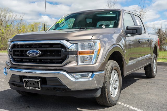 2022 Ford F-150 XLT photo 2
