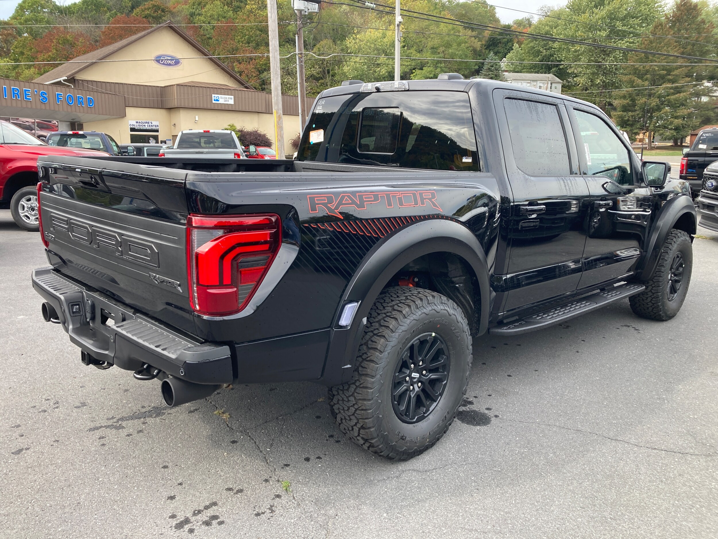 2025 Ford F-150 Raptor photo 4