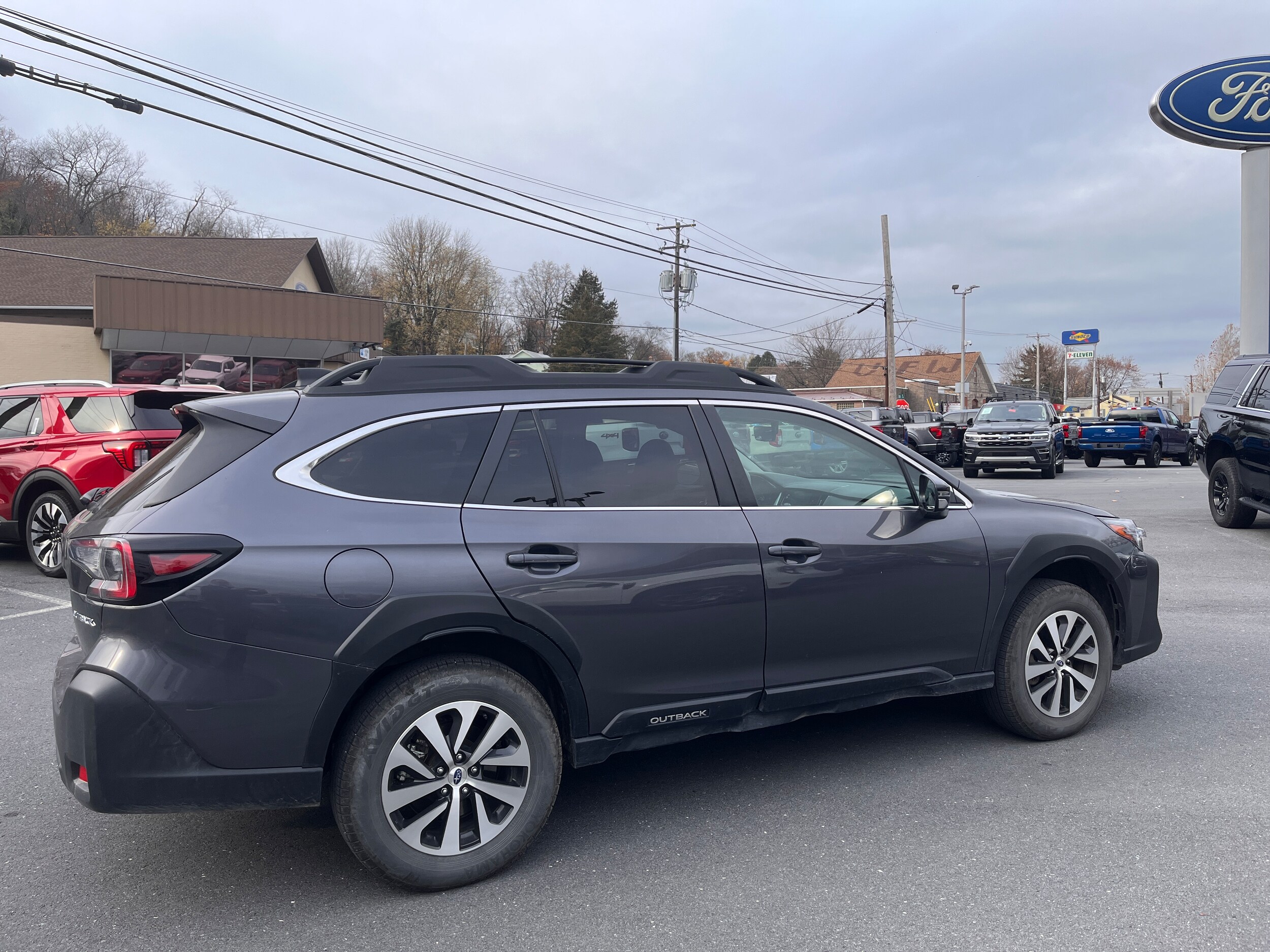 2025 Subaru Outback Premium photo 3