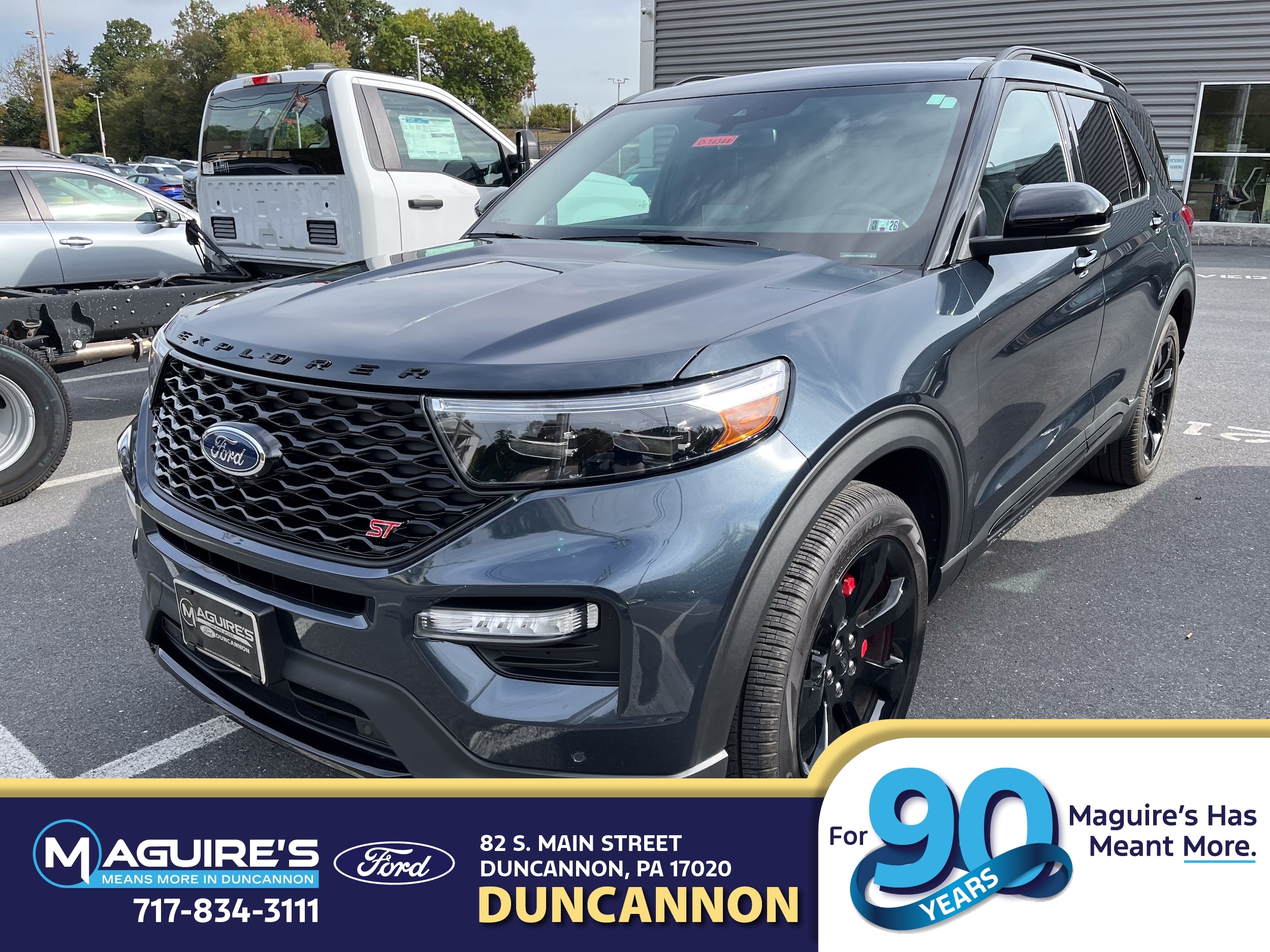 2024 Ford Explorer ST's photo