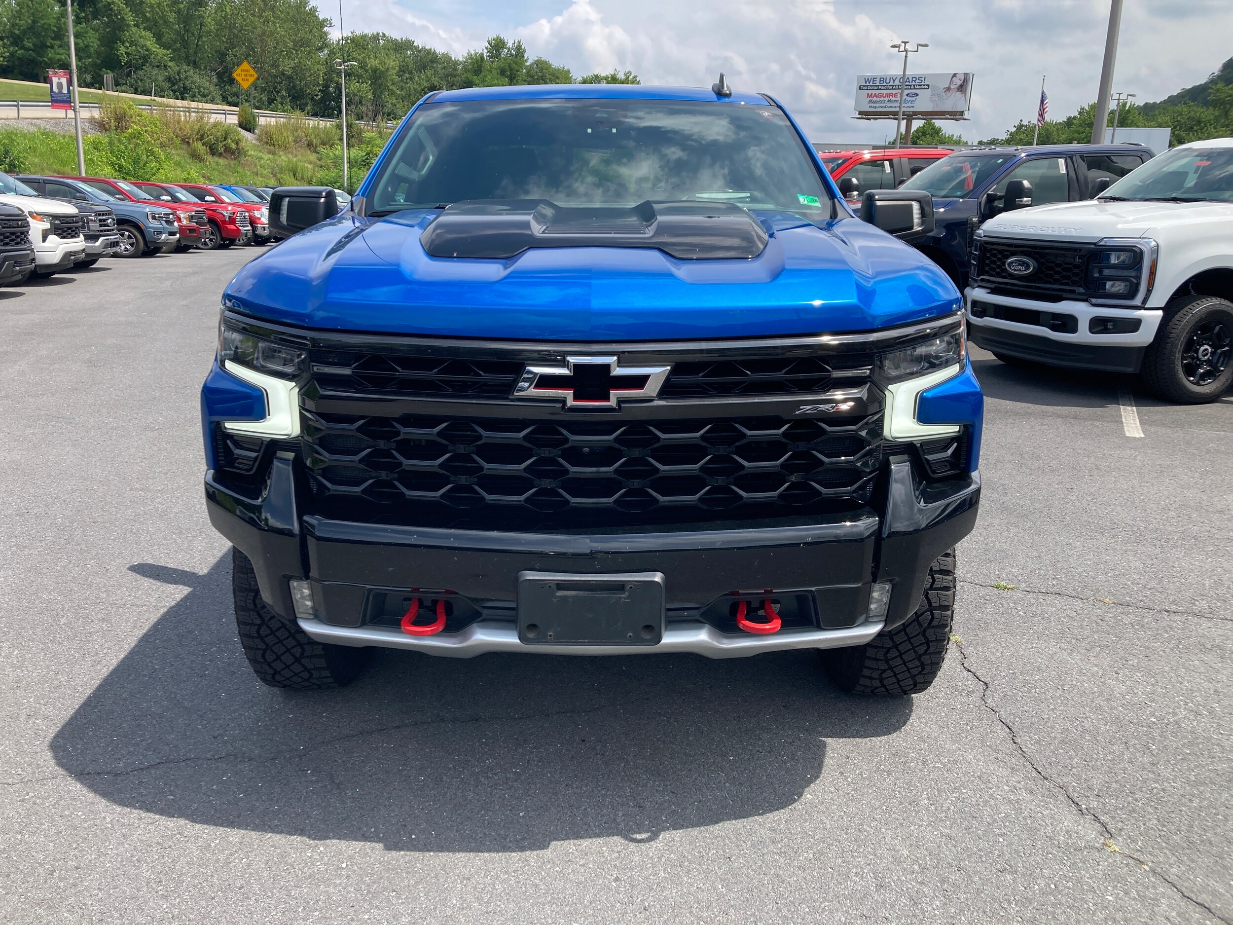 2022 Chevrolet Silverado 1500 ZR2 photo 2