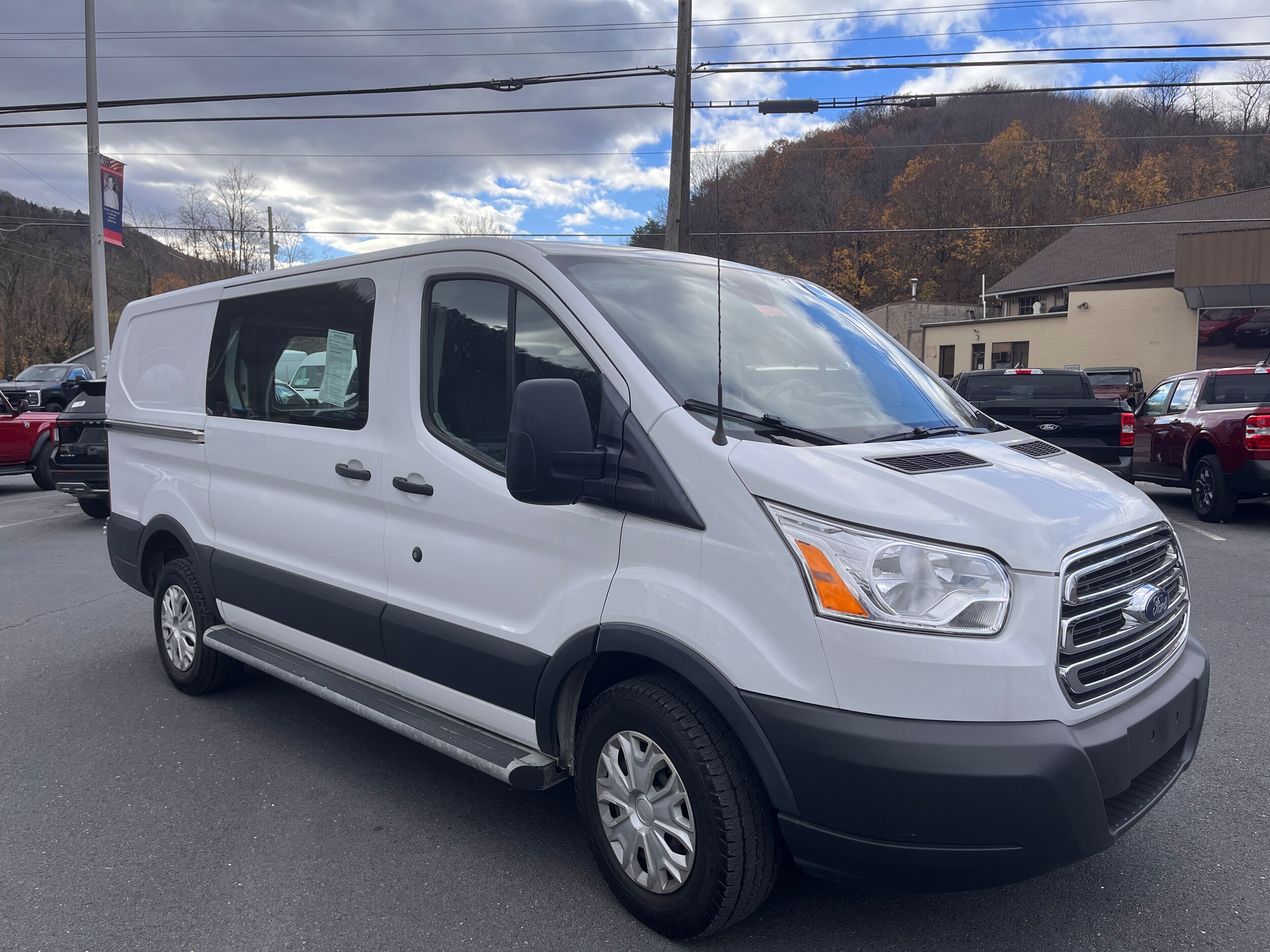 2018 Ford Transit photo 3