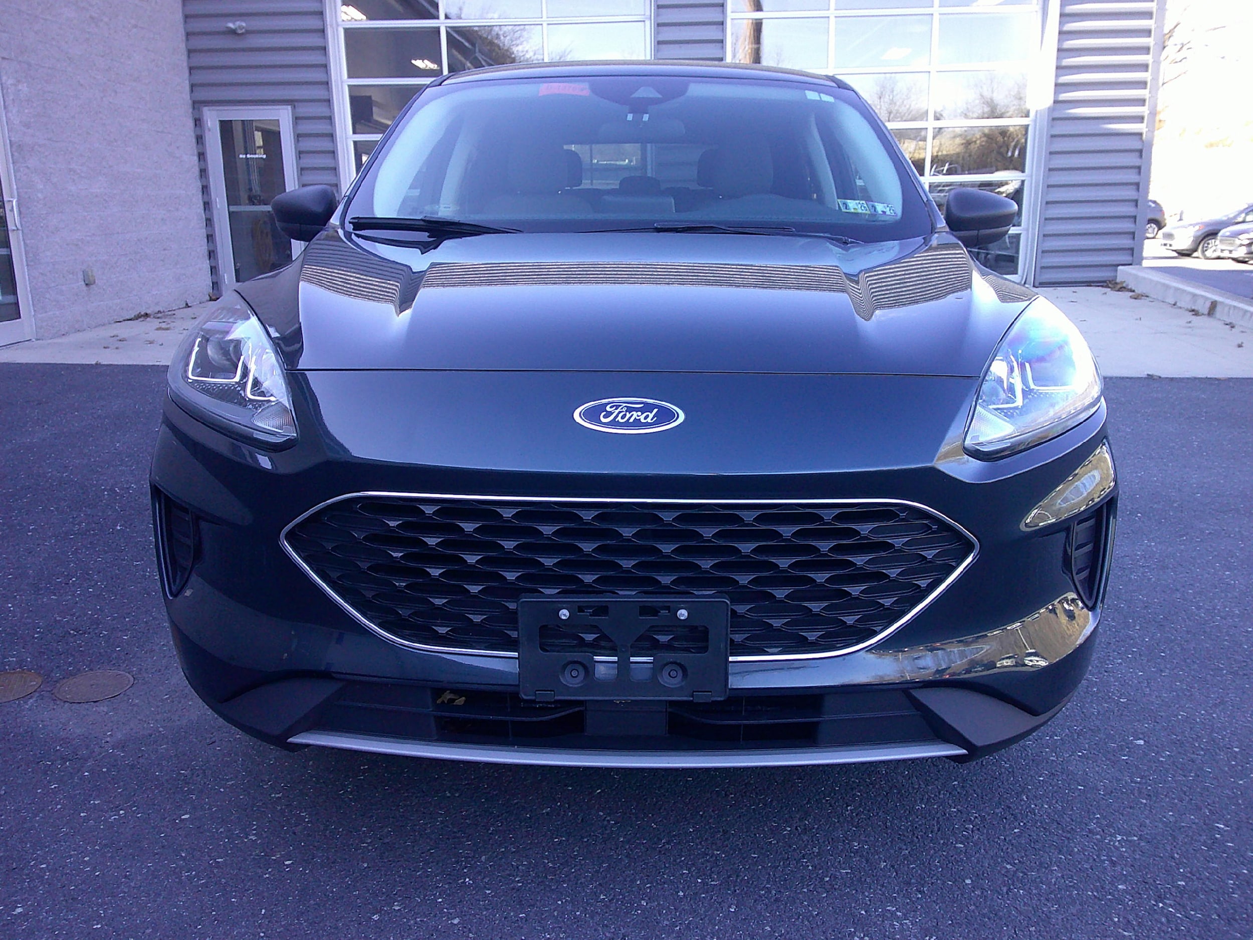 Used 2022 Ford Escape SE with VIN 1FMCU0G61NUA03397 for sale in Duncannon, PA