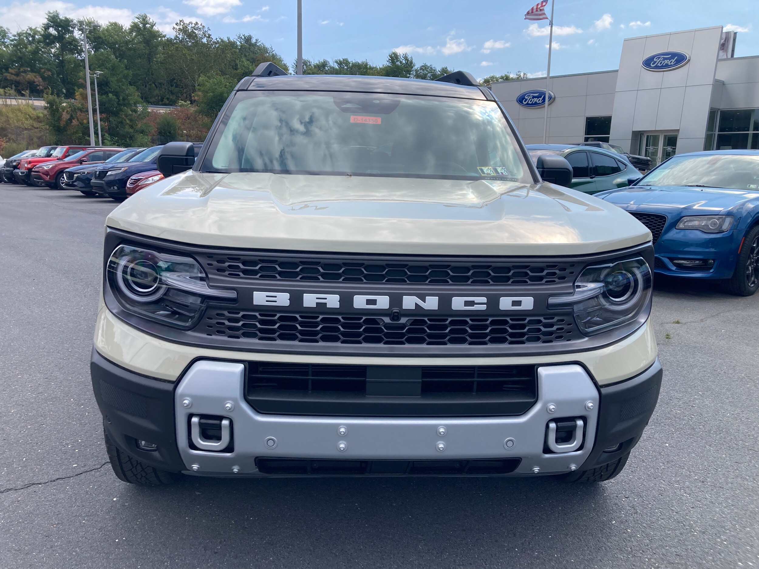 2025 Ford Bronco Sport Badlands photo 2