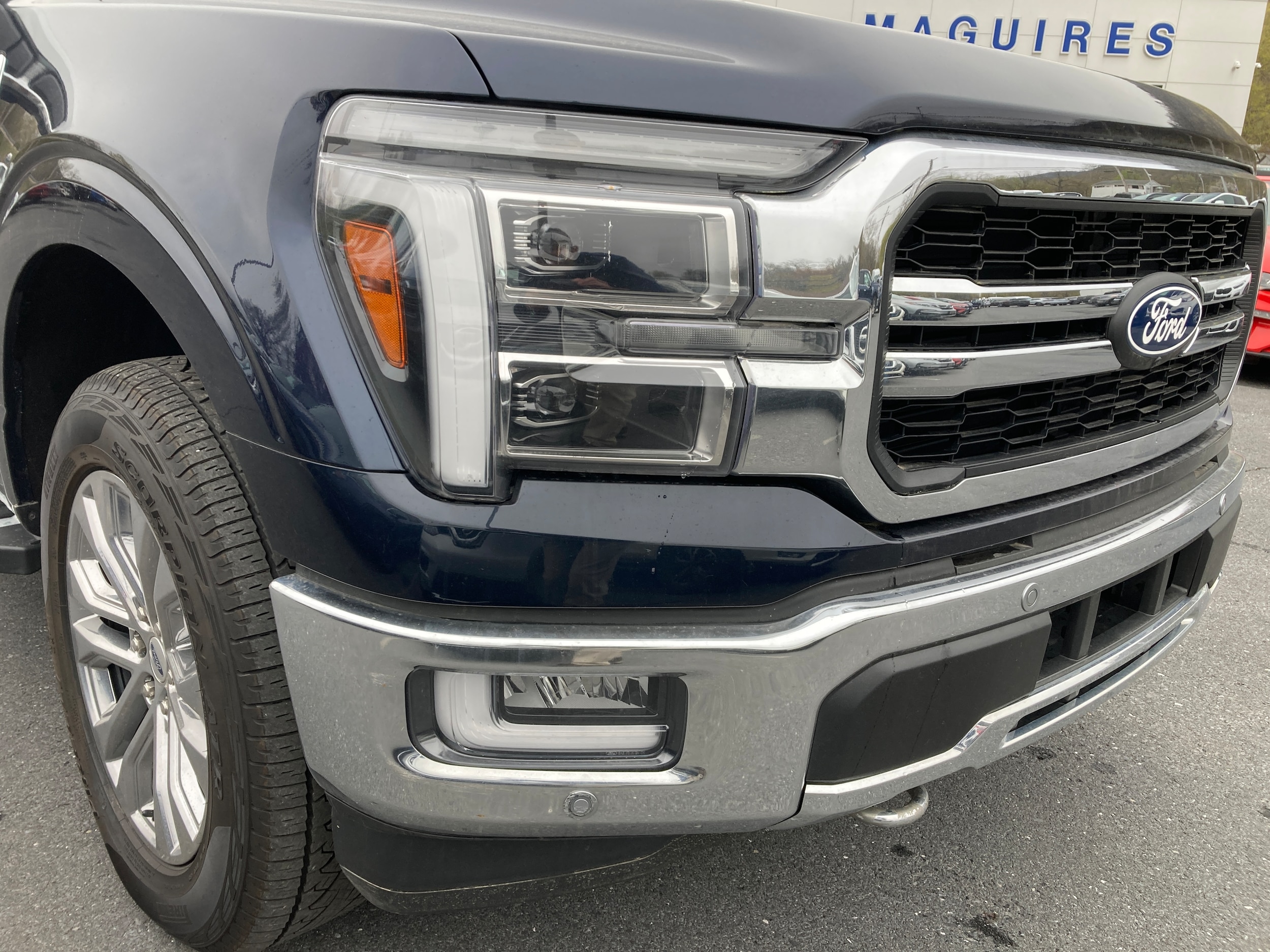 2024 Ford F-150 Lariat photo 3