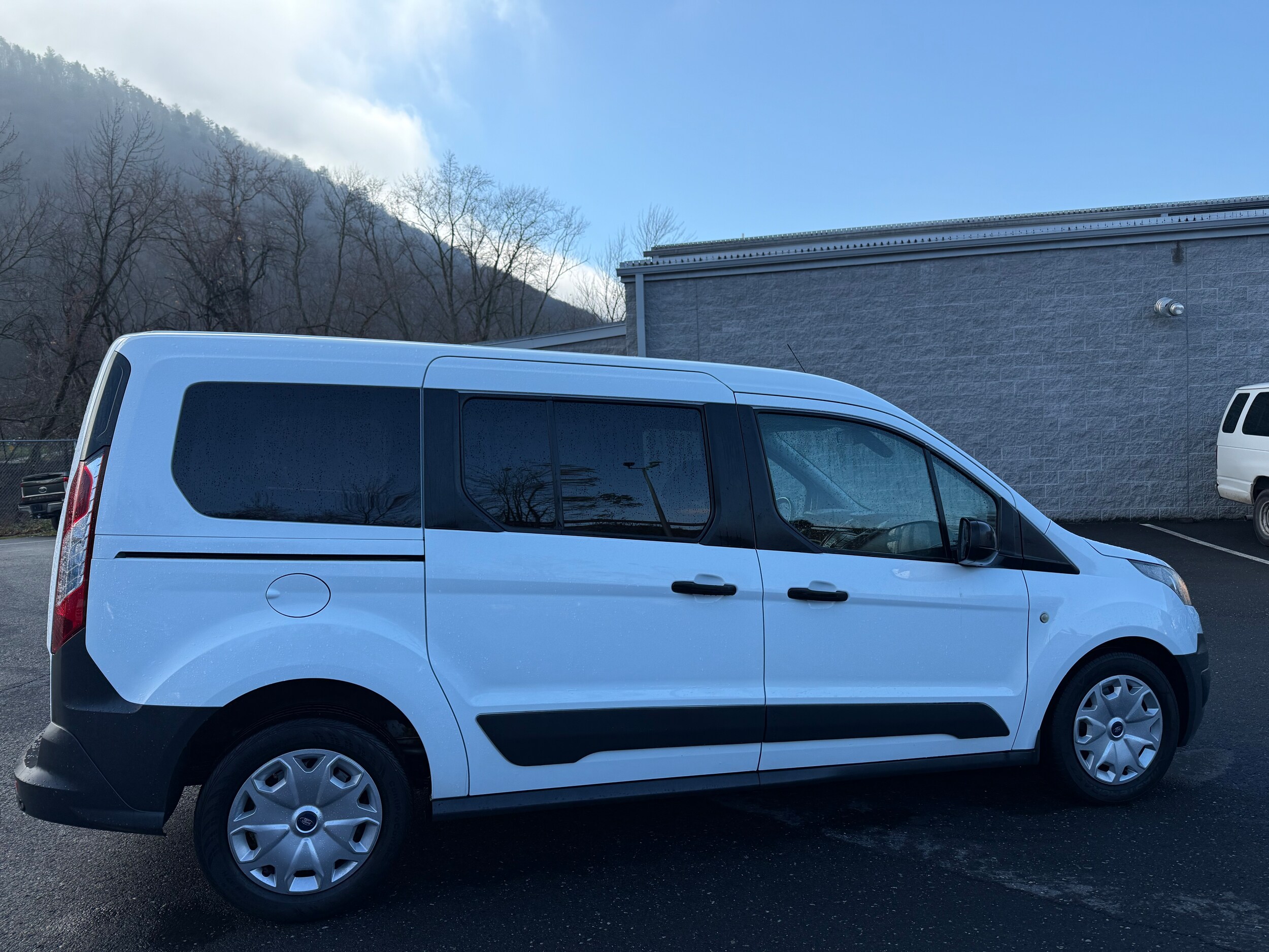 2018 Ford Transit Connect XL Wagon photo 4