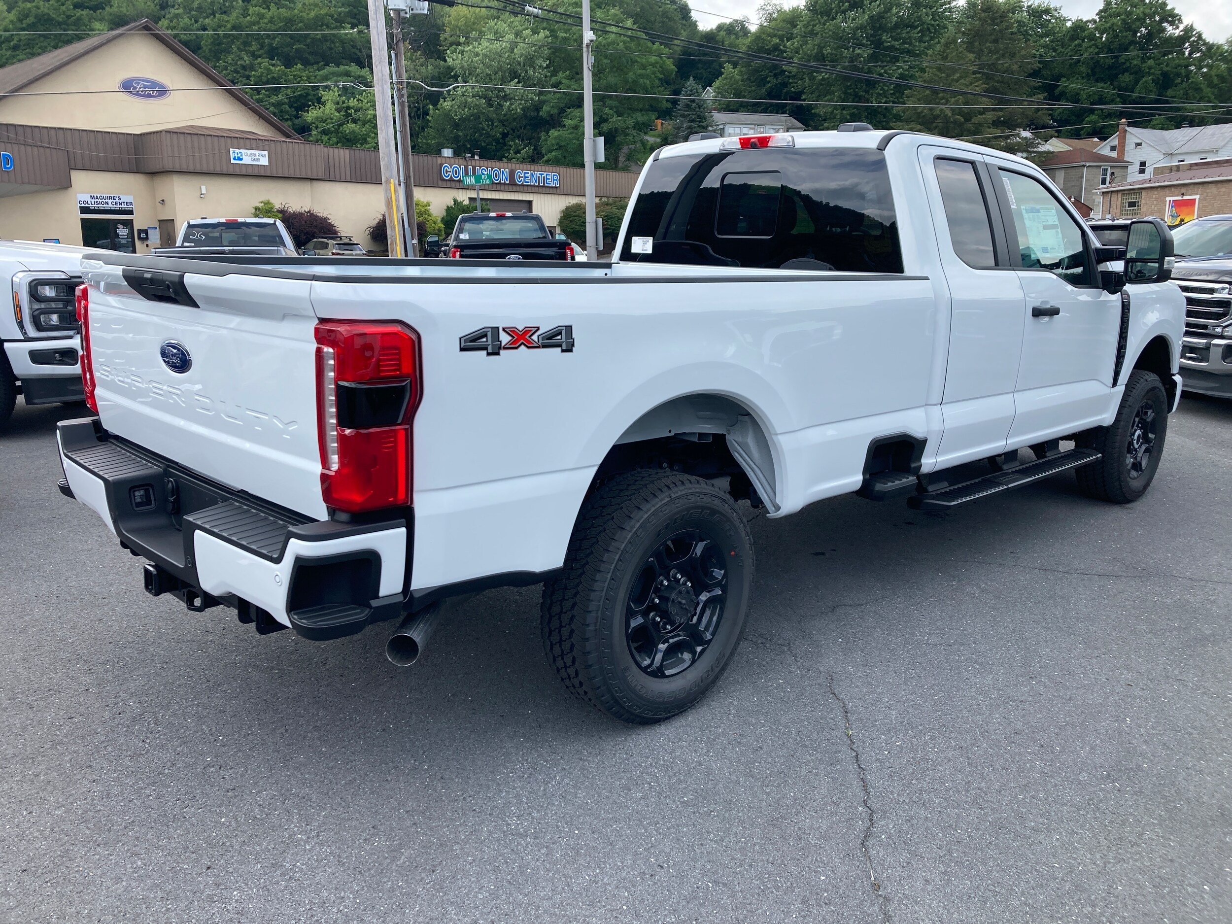 2025 Ford F-350 XL photo 4