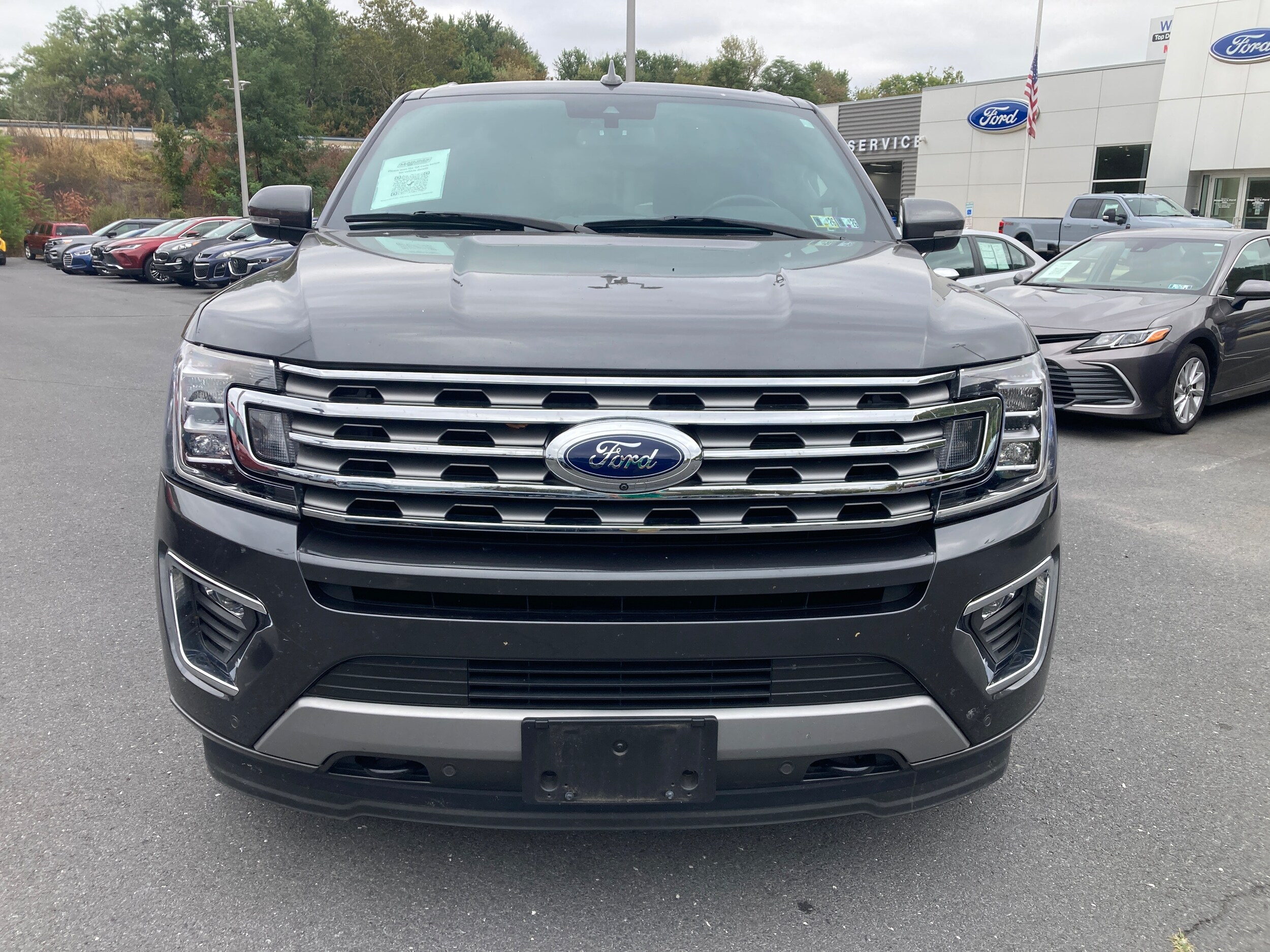 2020 Ford Expedition MAX Limited photo 2