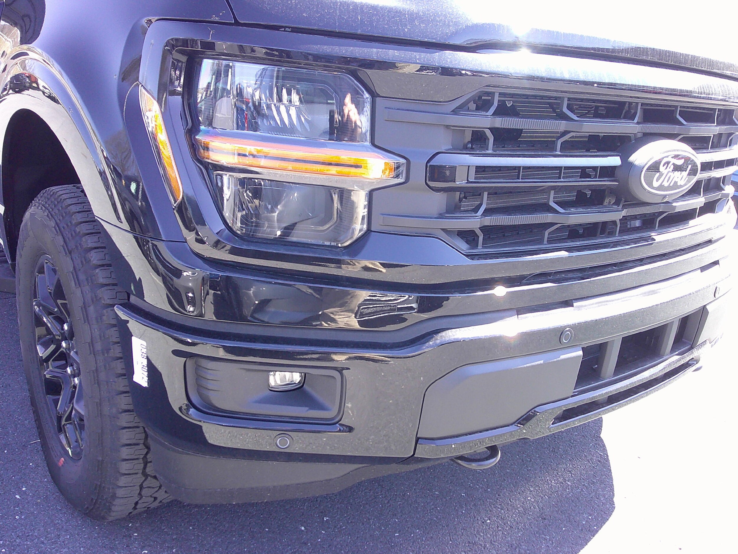 2025 Ford F-150 XLT photo 2