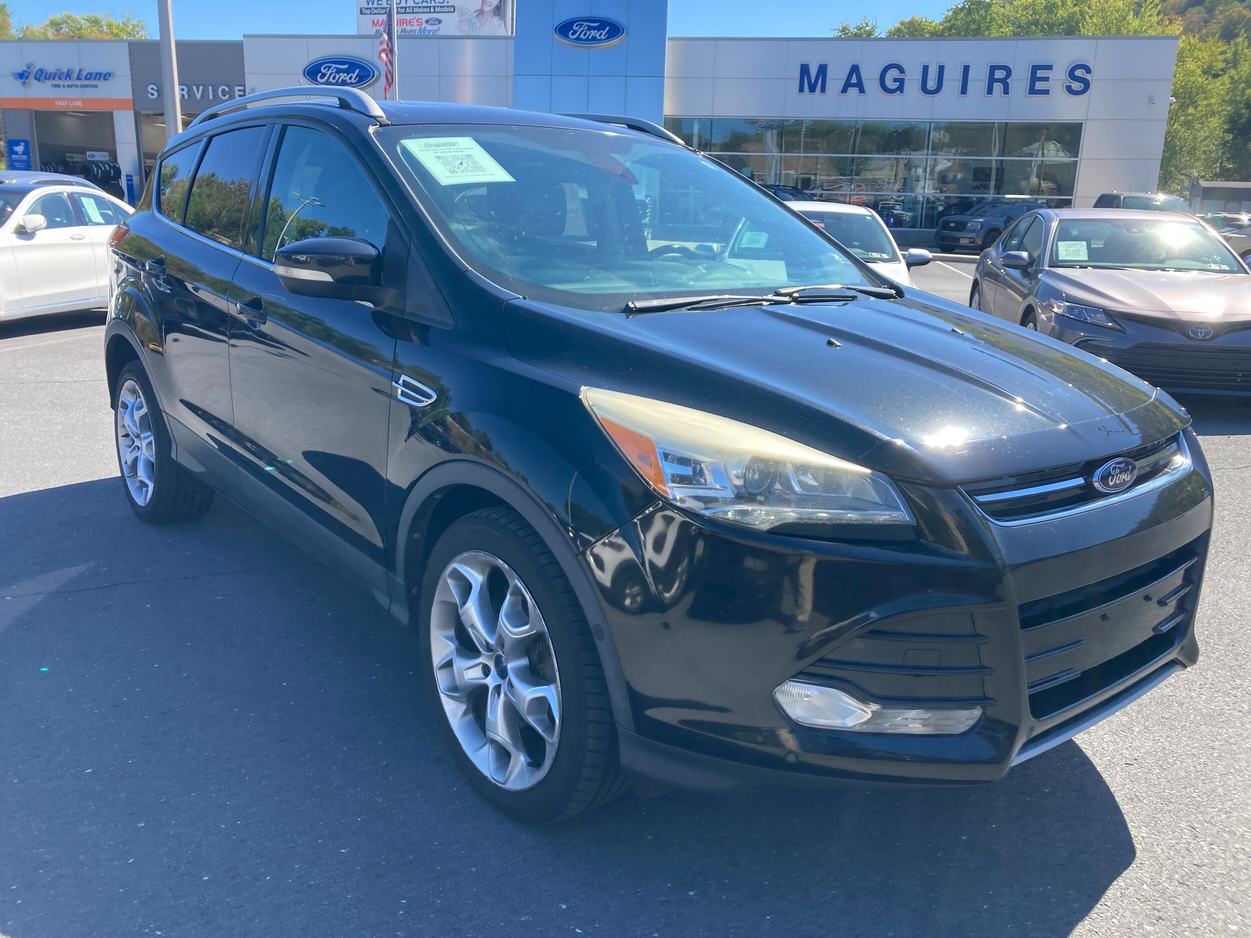 2014 Ford Escape Titanium photo 2