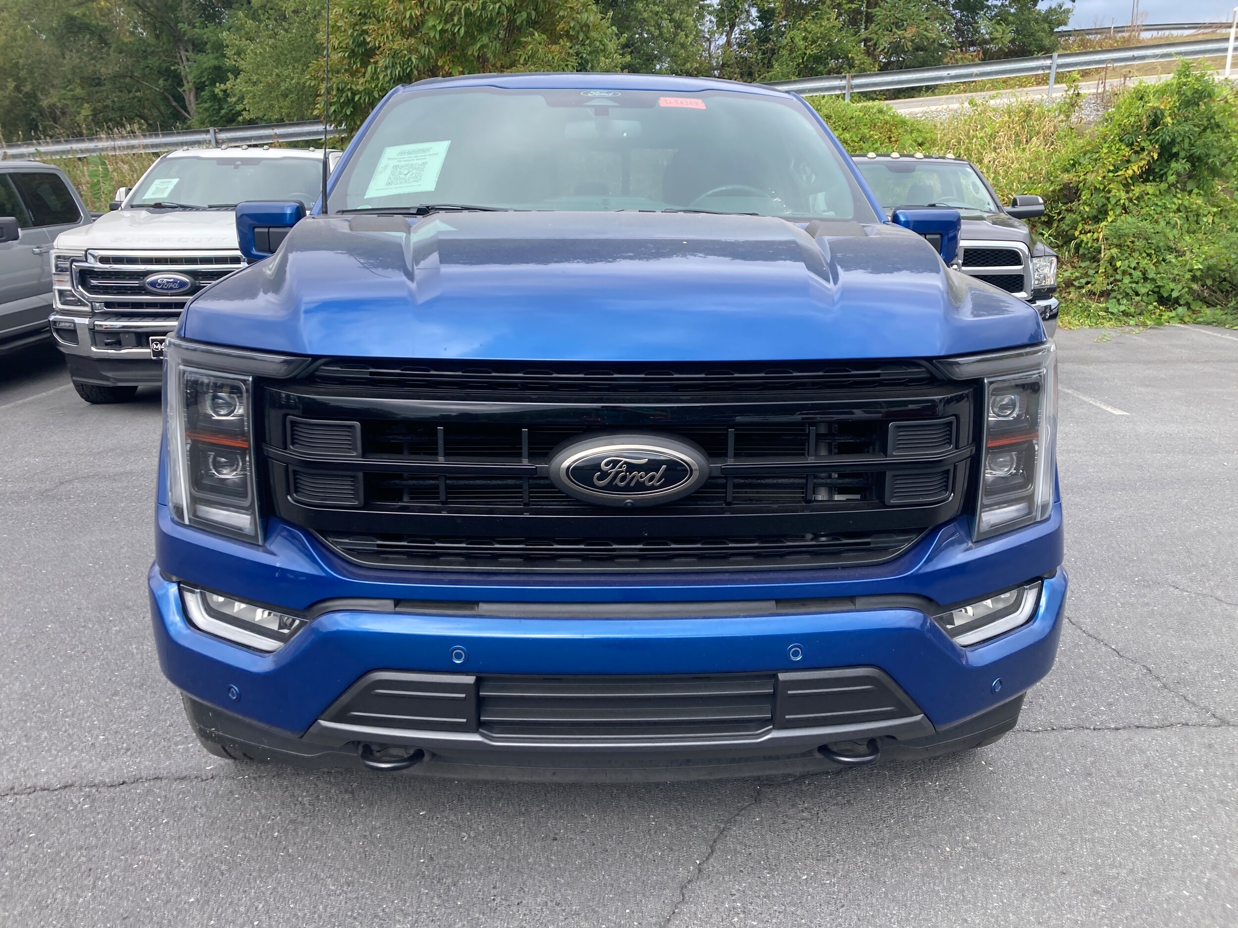 2022 Ford F-150 Lariat photo 2