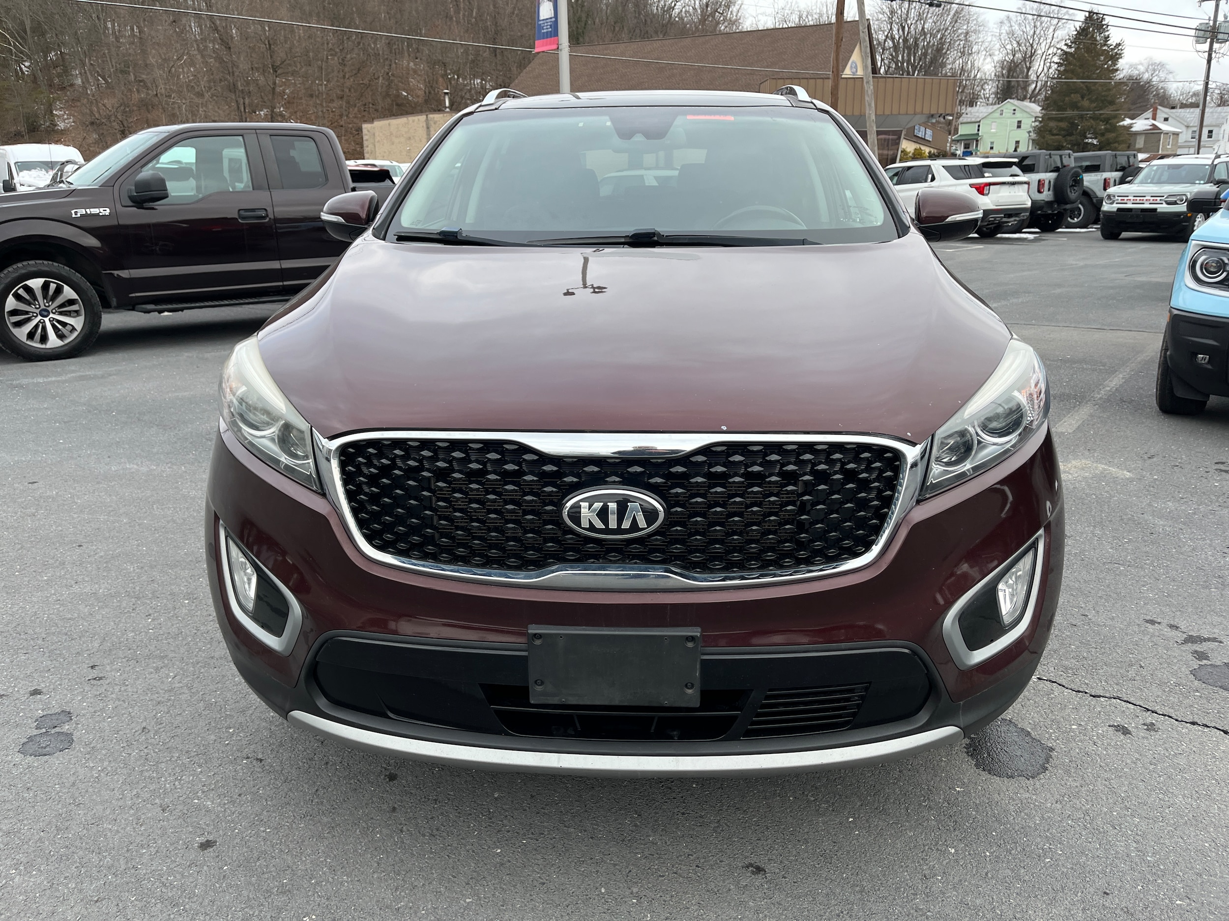 Certified 2017 Kia Sorento EX with VIN 5XYPHDA51HG306350 for sale in Duncannon, PA