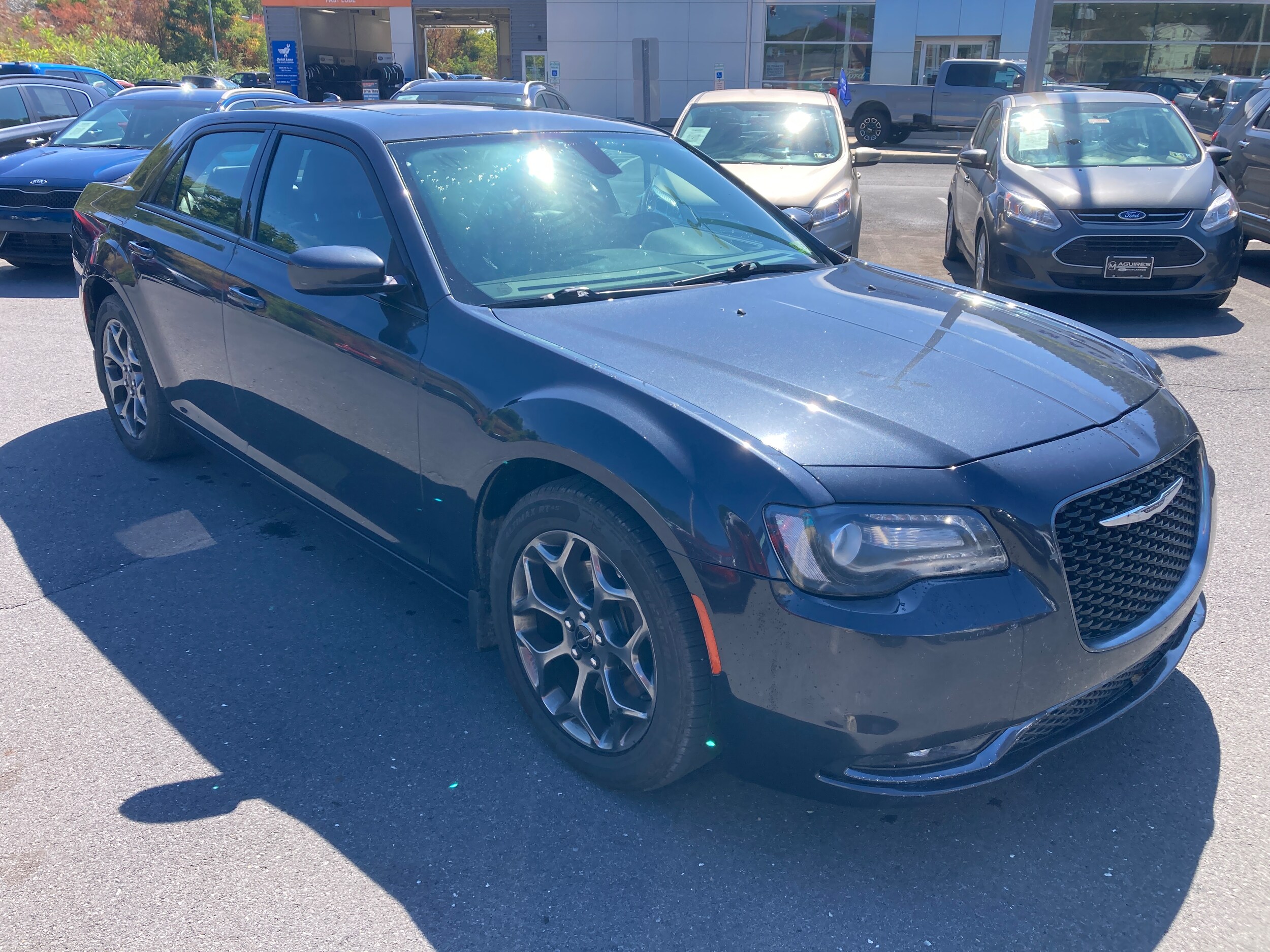 2018 Chrysler 300 S photo 3