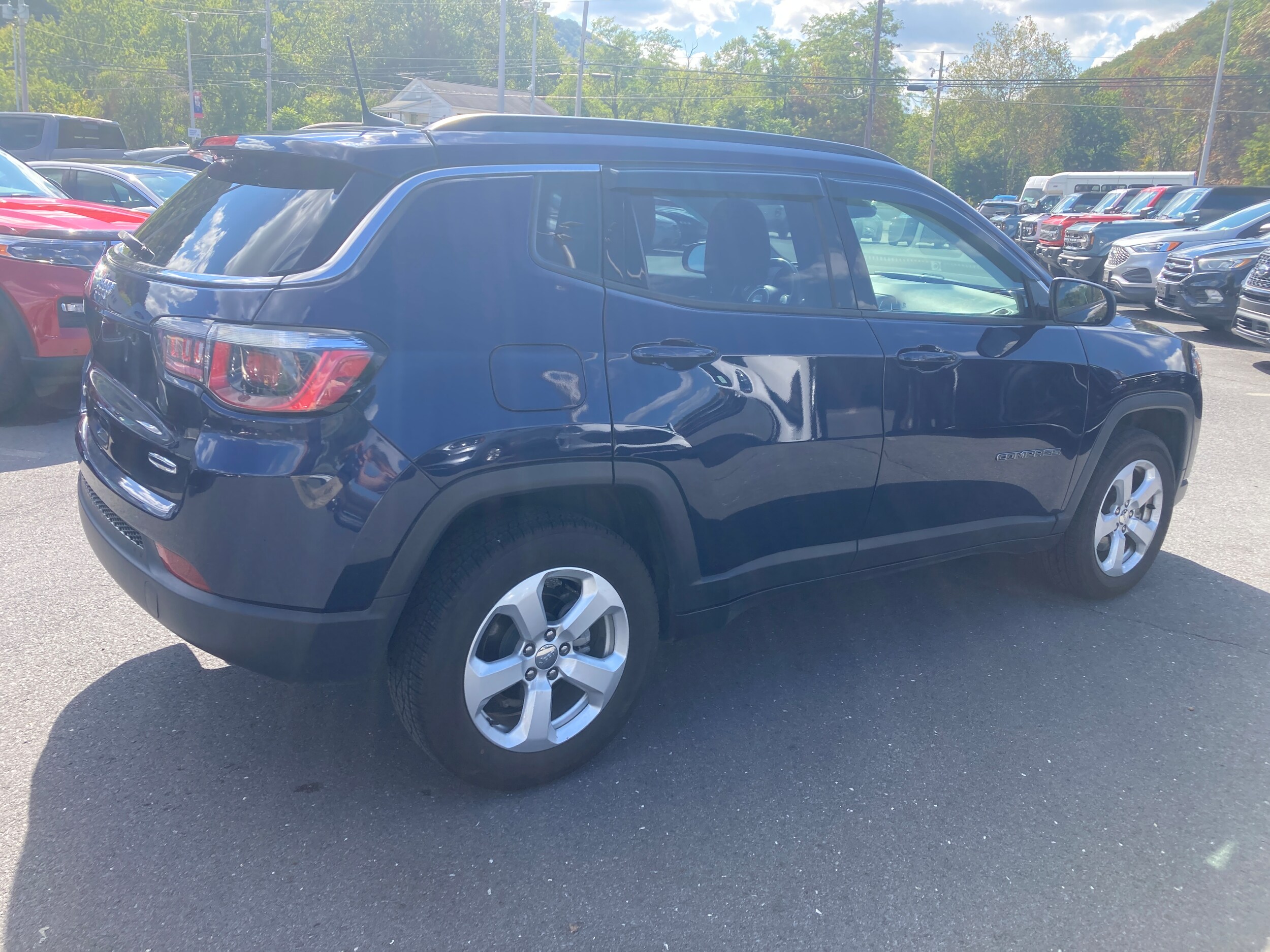 2020 Jeep Compass Latitude photo 4