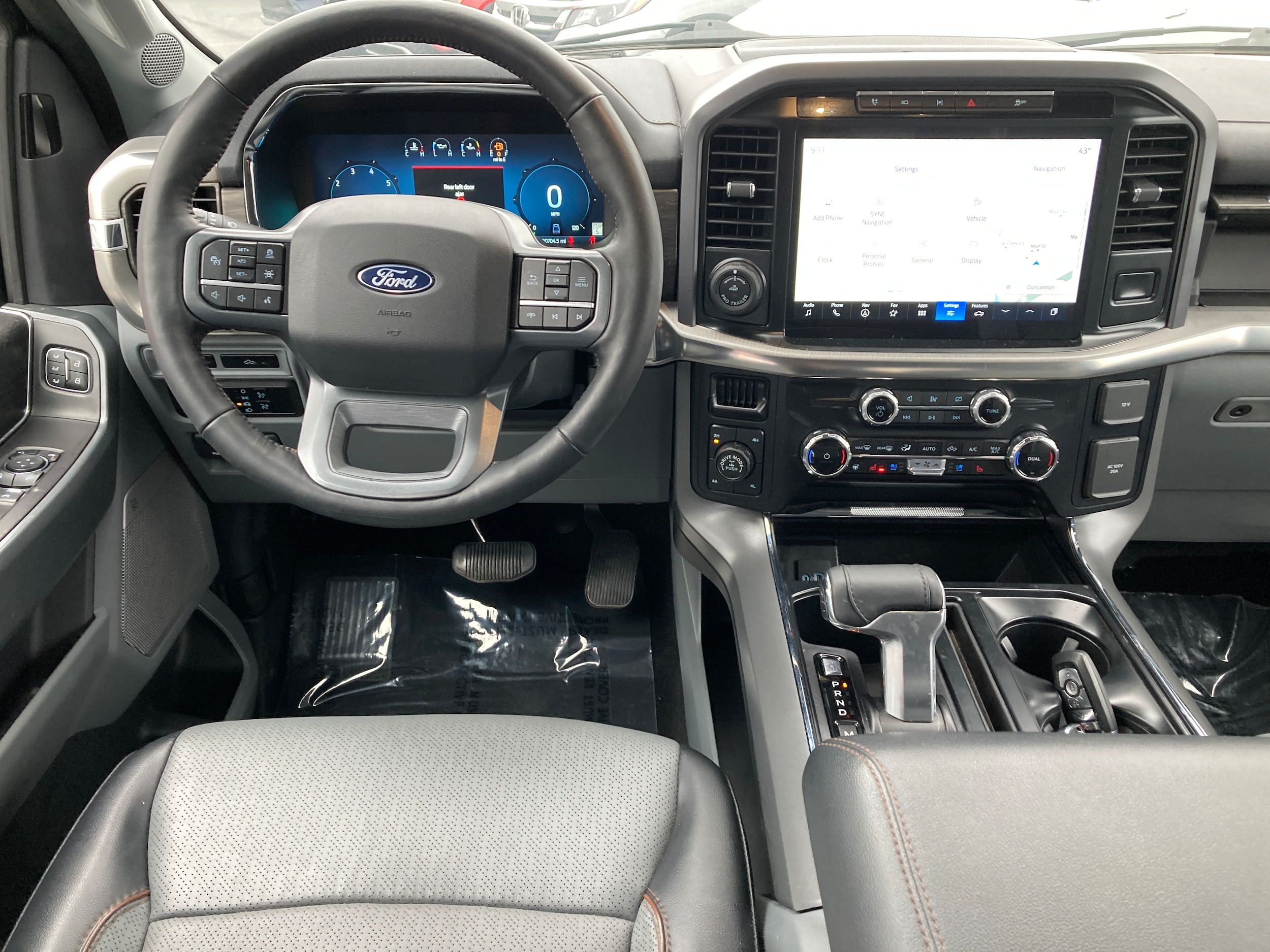 2024 Ford F-150 Lariat - Photo 12