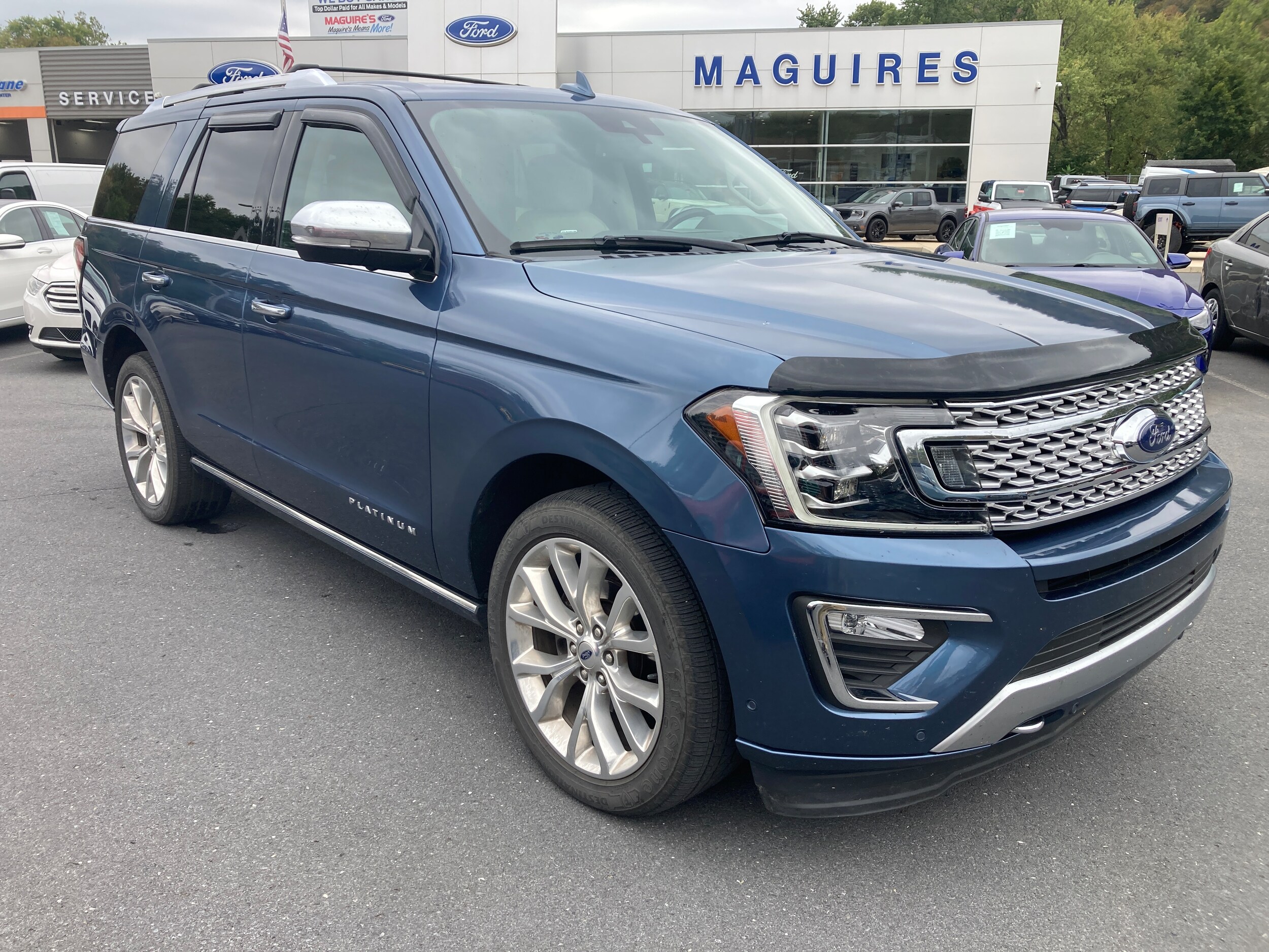 2019 Ford Expedition Platinum photo 3