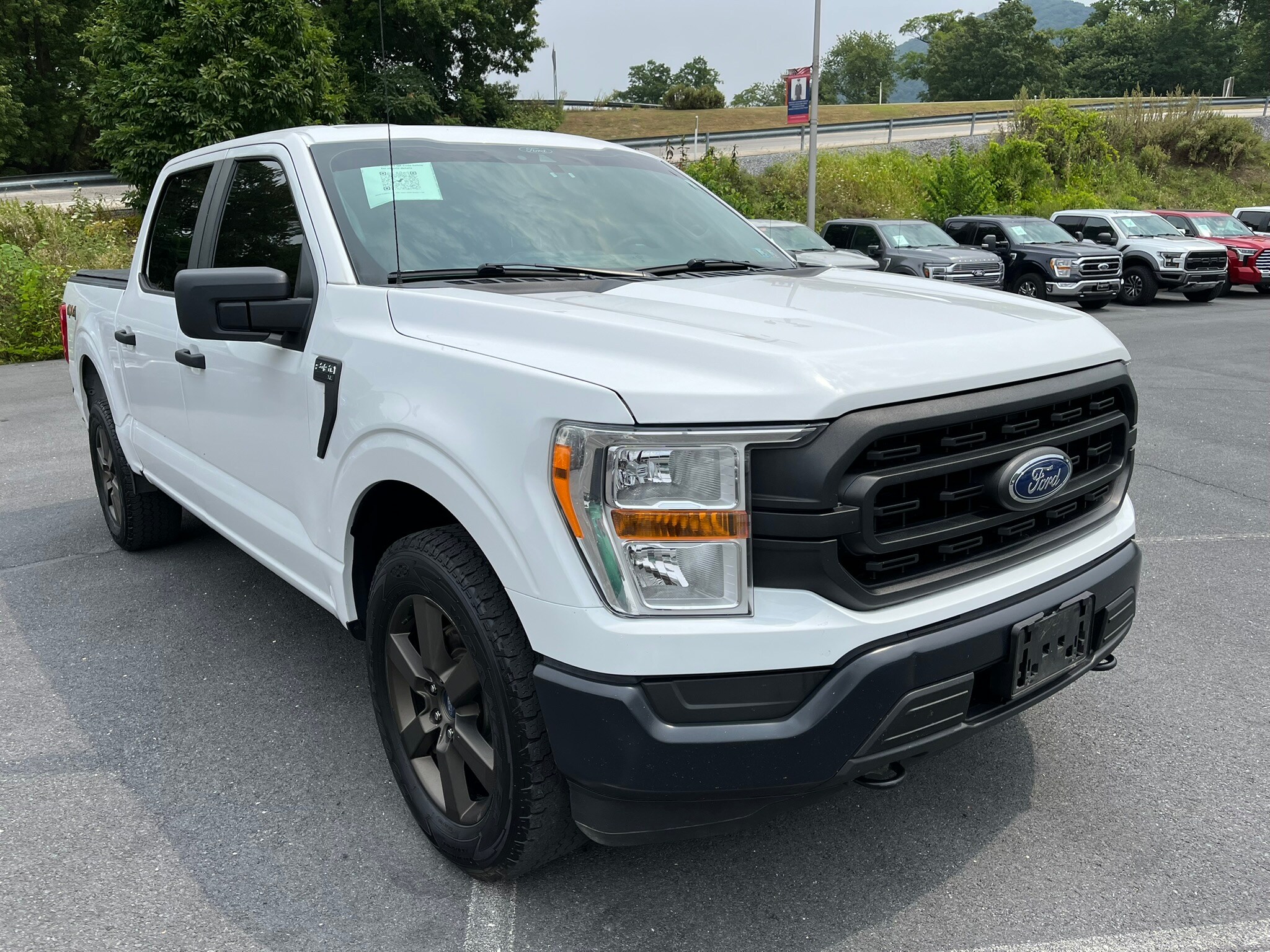 2021 Ford F-150 XL photo 3