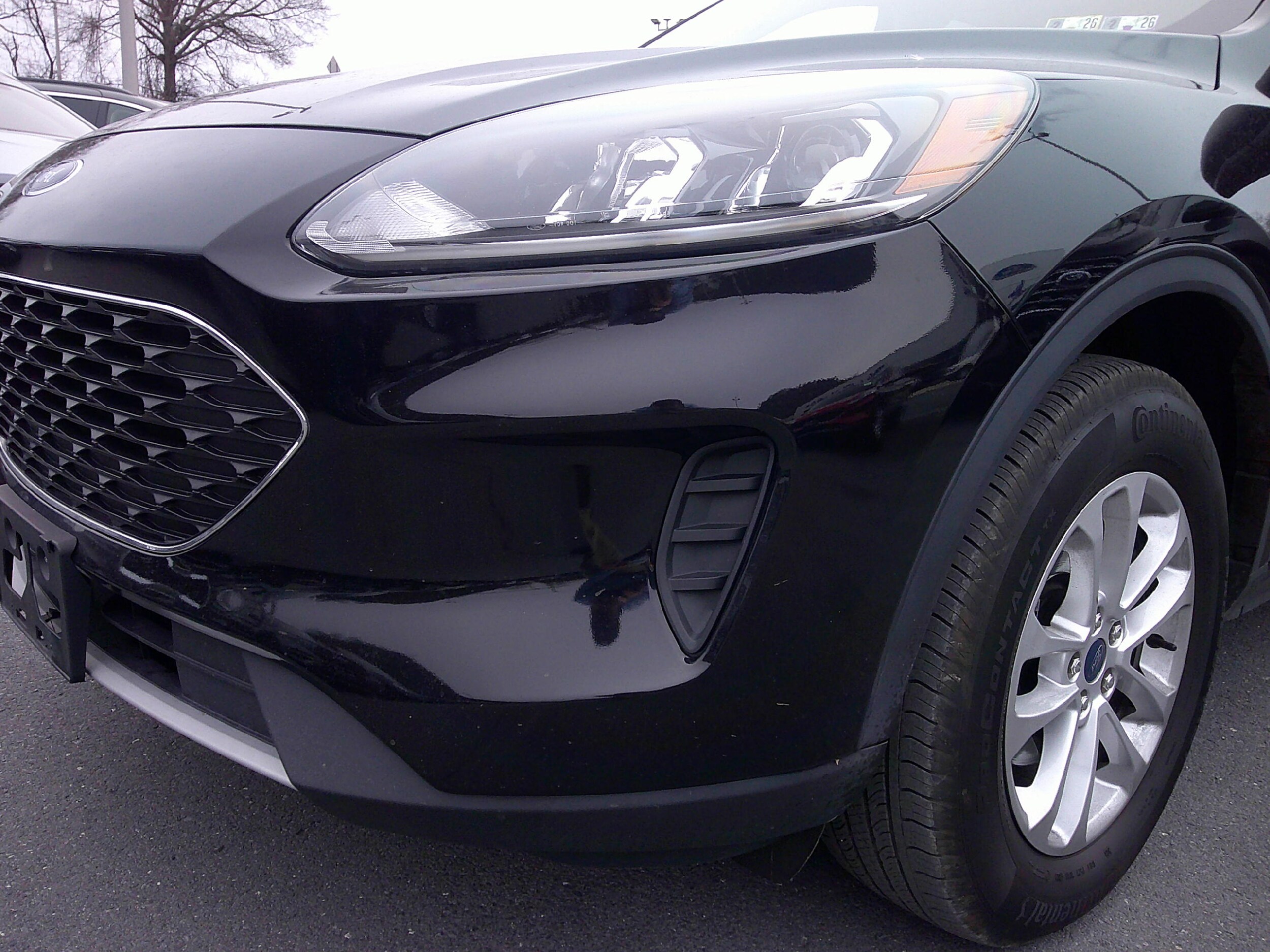 2022 Ford Escape SE photo 3