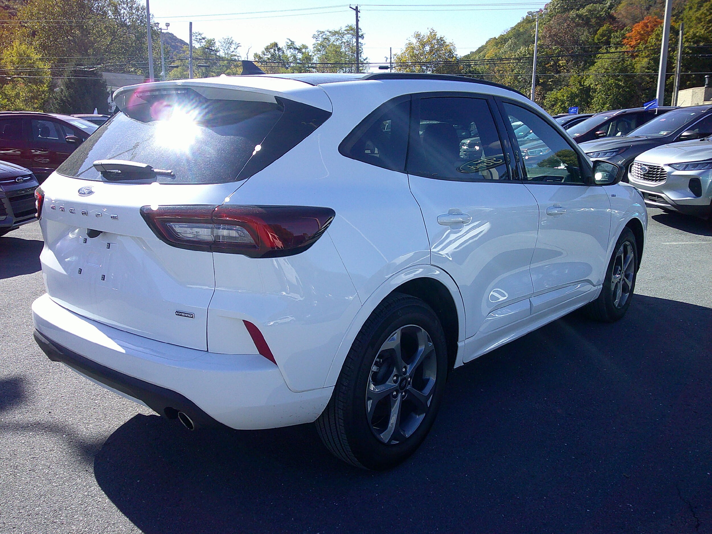 2023 Ford Escape ST-Line photo 3