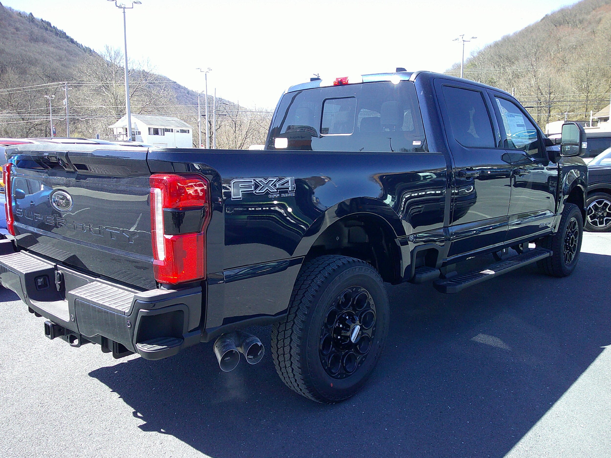 2025 Ford F-250 XLT photo 3