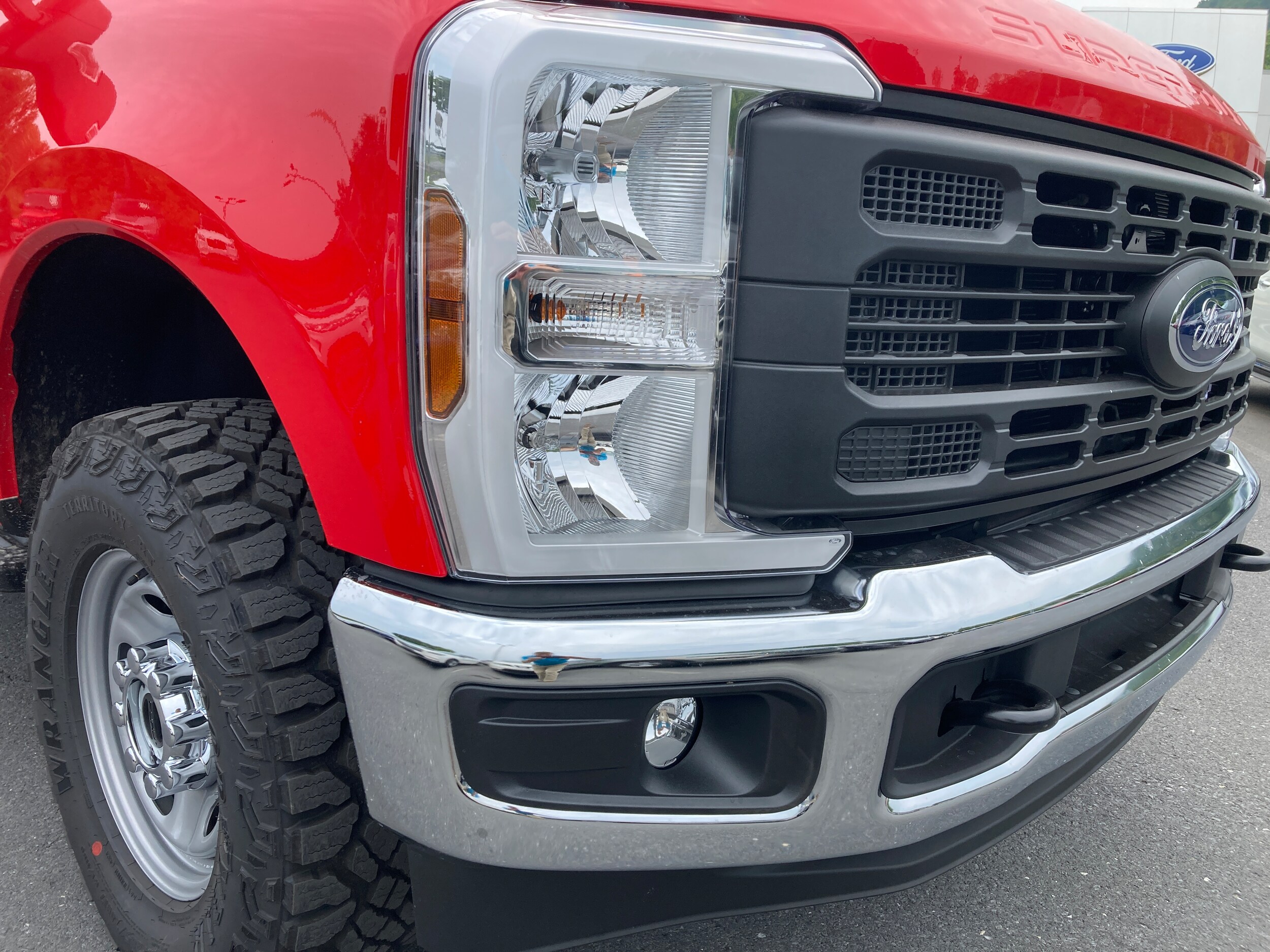 2025 Ford F-350 XL photo 4