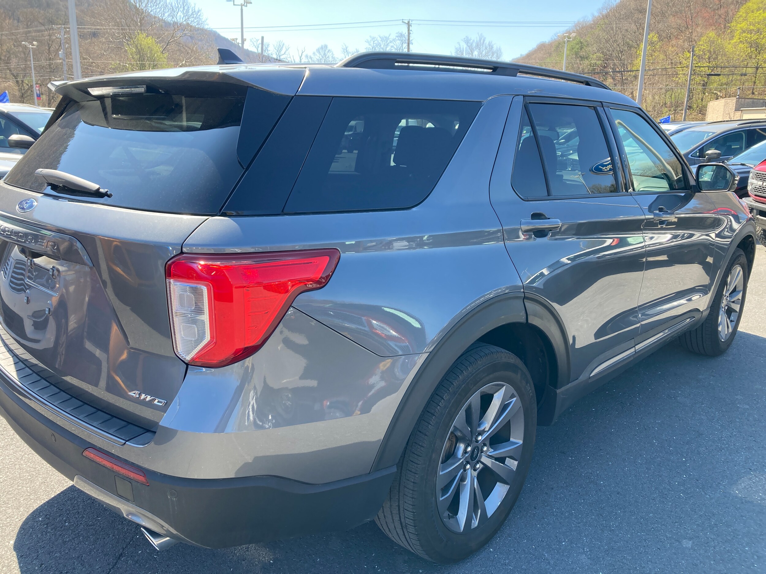2022 Ford Explorer XLT photo 4