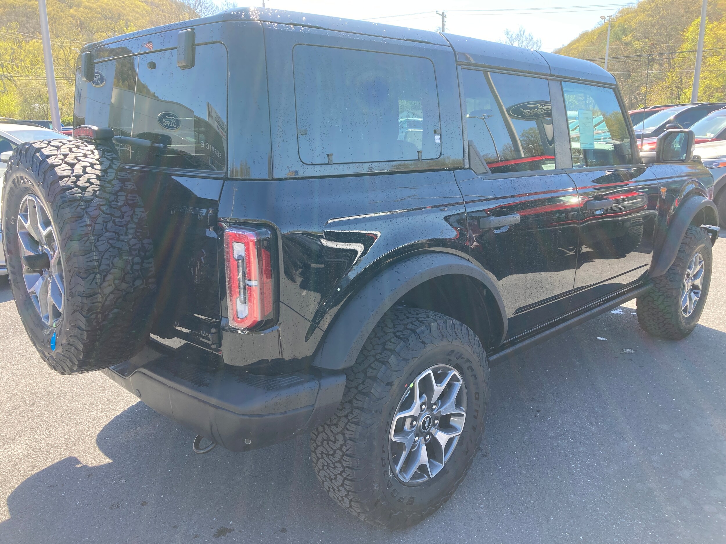 2025 Ford Bronco Badlands photo 3