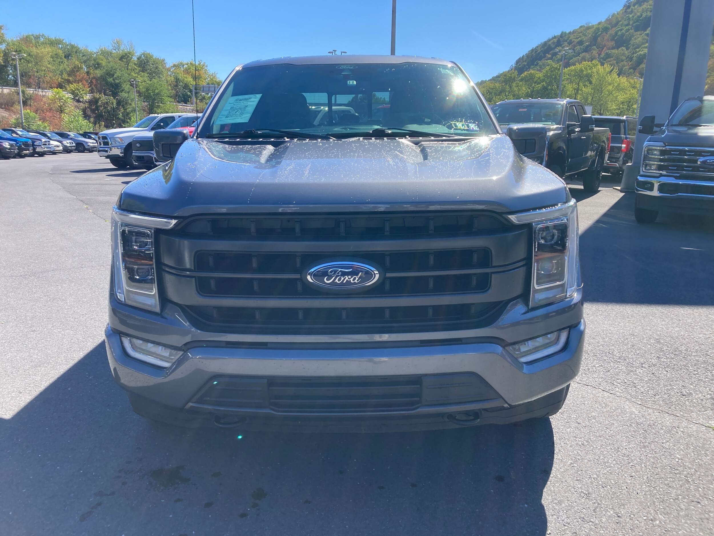 2021 Ford F-150 Lariat photo 2