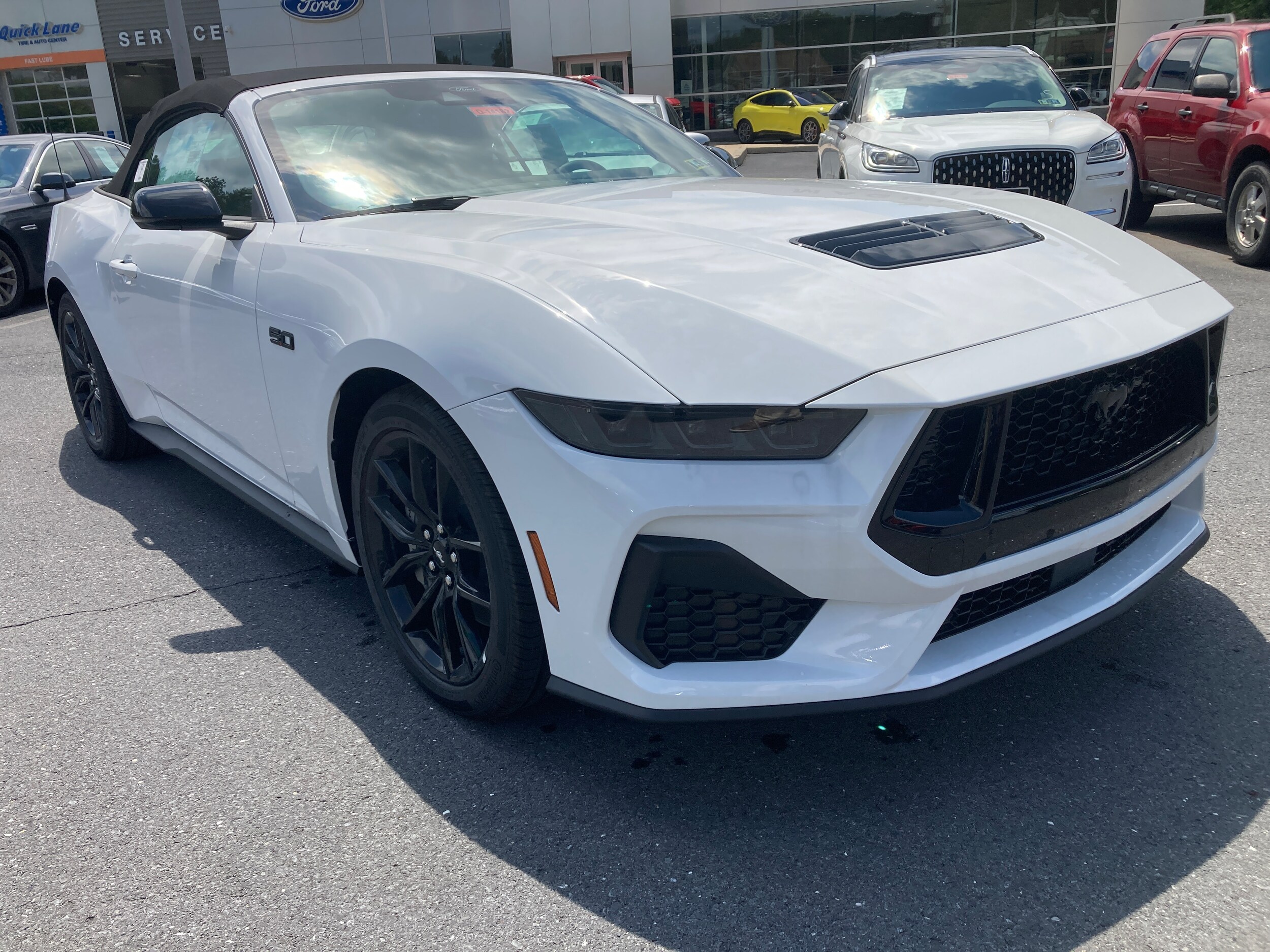2025 Ford Mustang GT Premium Convertible photo 3
