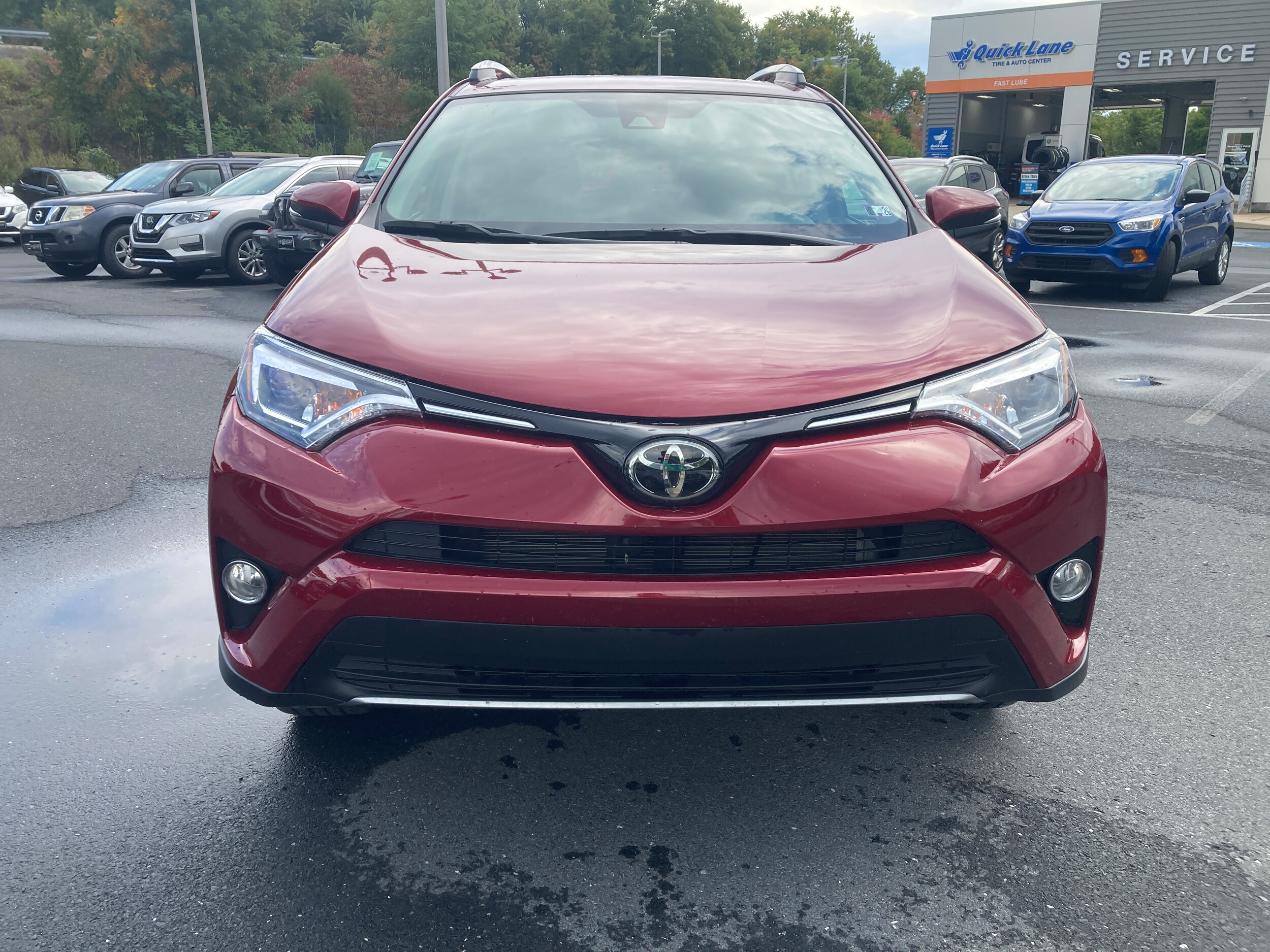 2018 Toyota RAV4 Limited photo 2