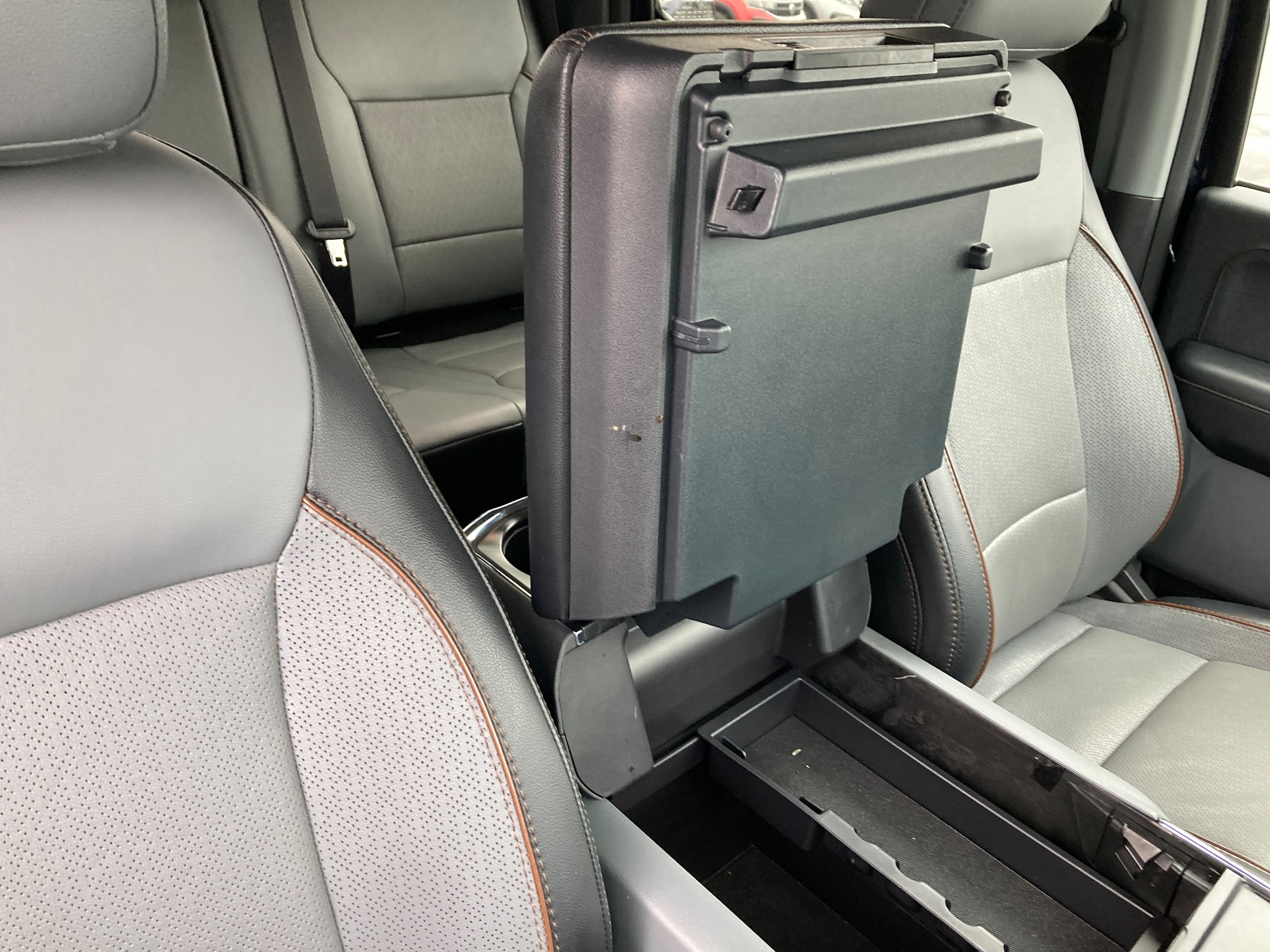 2024 Ford F-150 Lariat - Photo 16