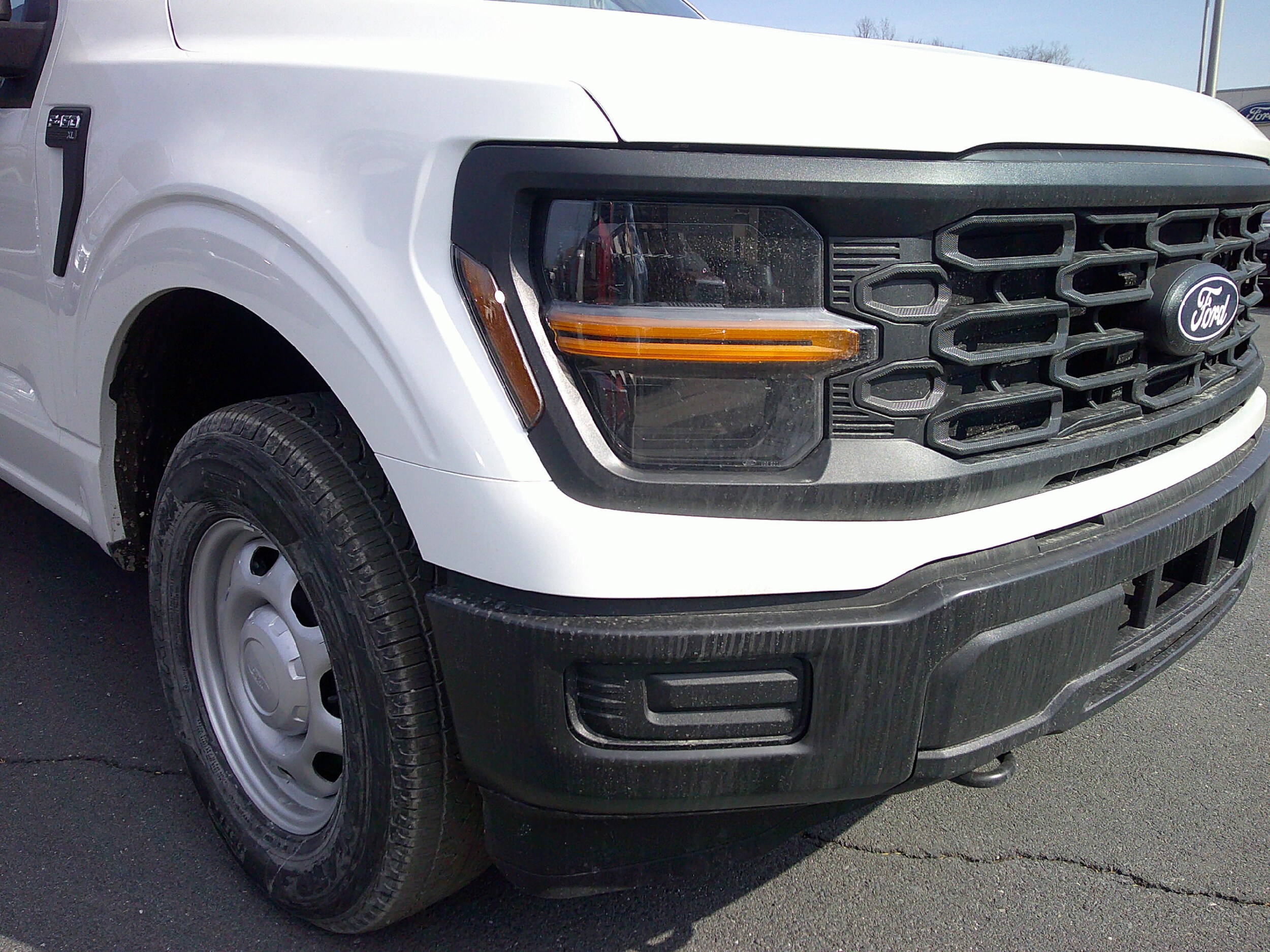 2025 Ford F-150 XL photo 2