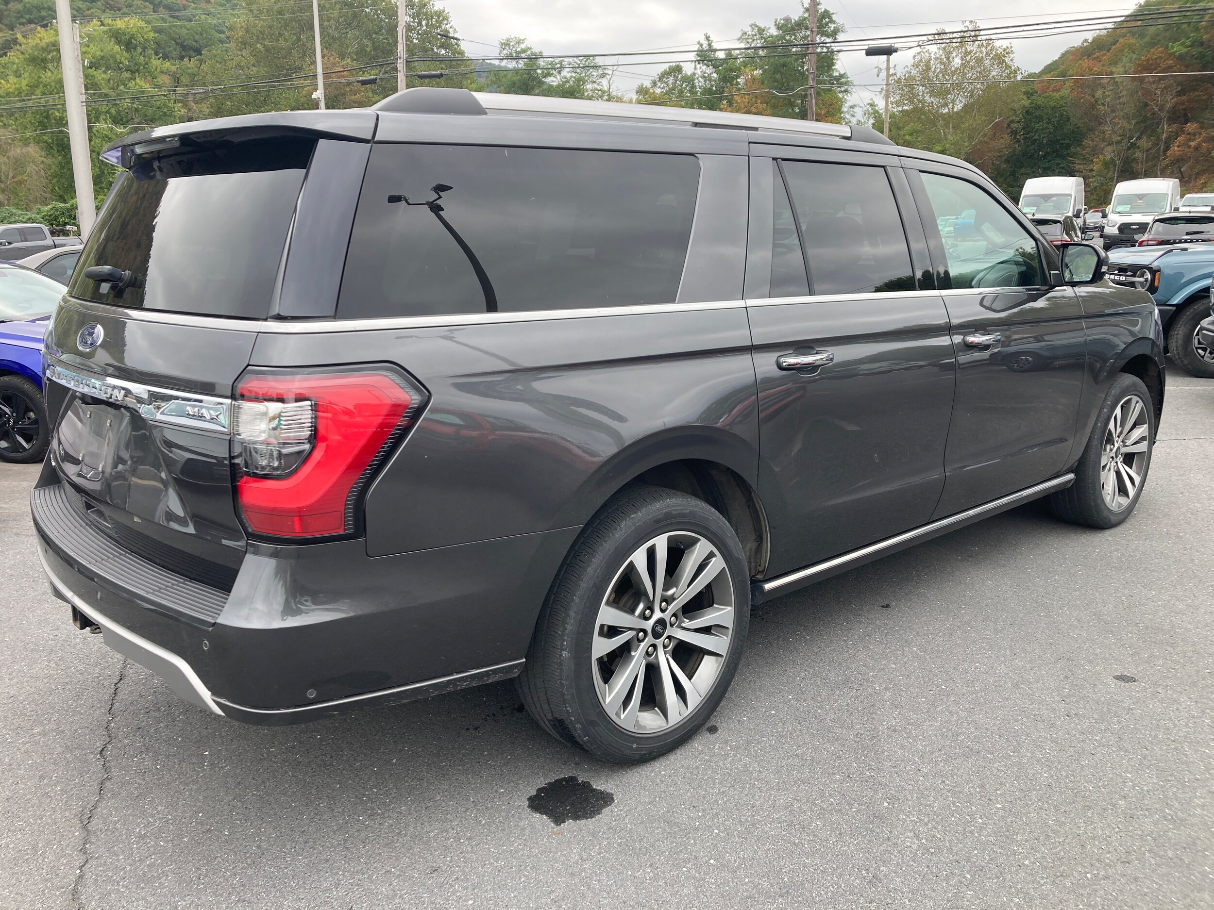 2020 Ford Expedition MAX Limited photo 3