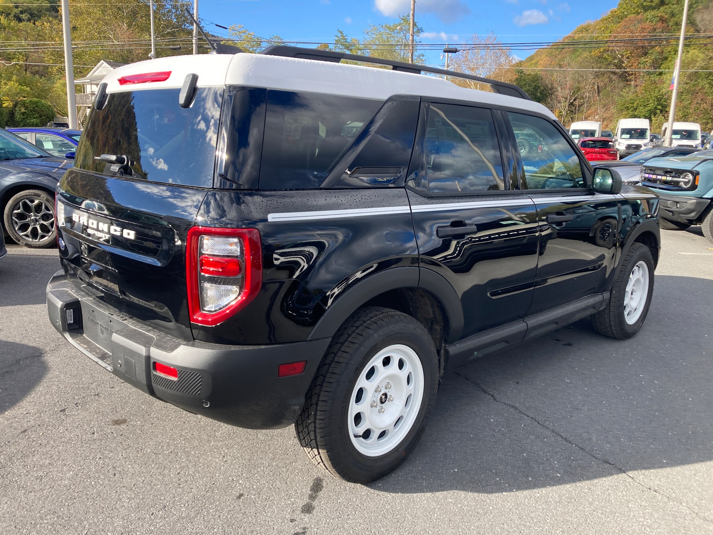 2025 Ford Bronco Sport Heritage photo 4