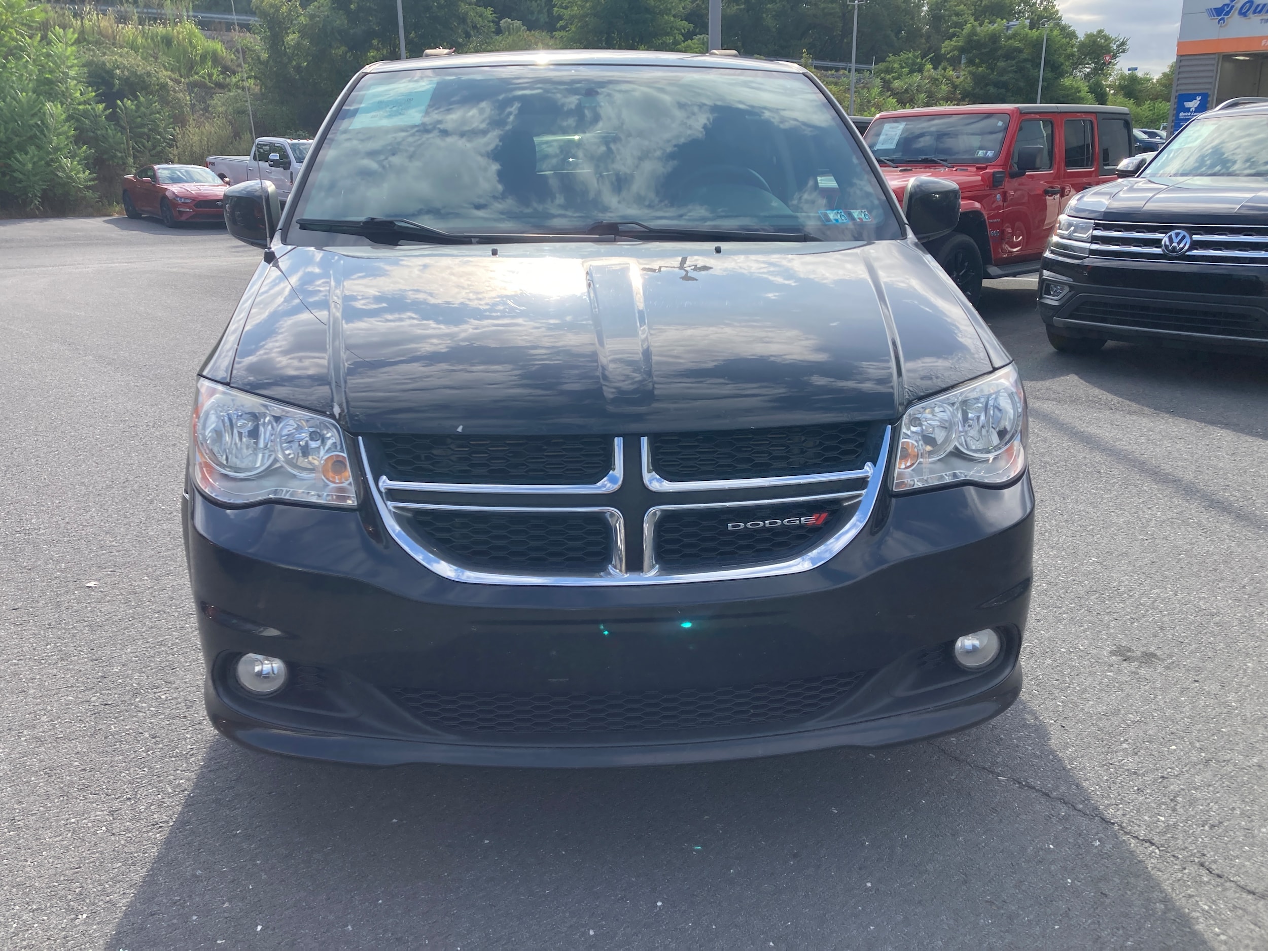 Used 2017 Dodge Grand Caravan SXT with VIN 2C4RDGCGXHR664109 for sale in Duncannon, PA
