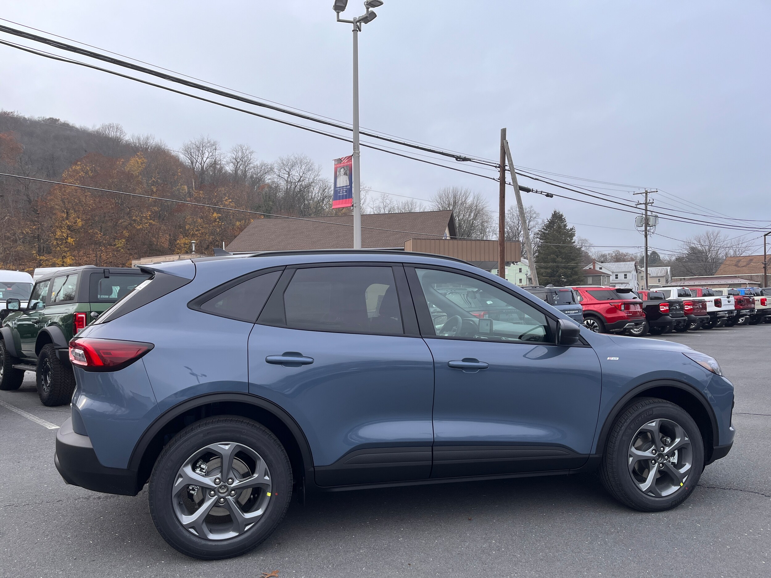 2026 Ford Escape ST-Line photo 3