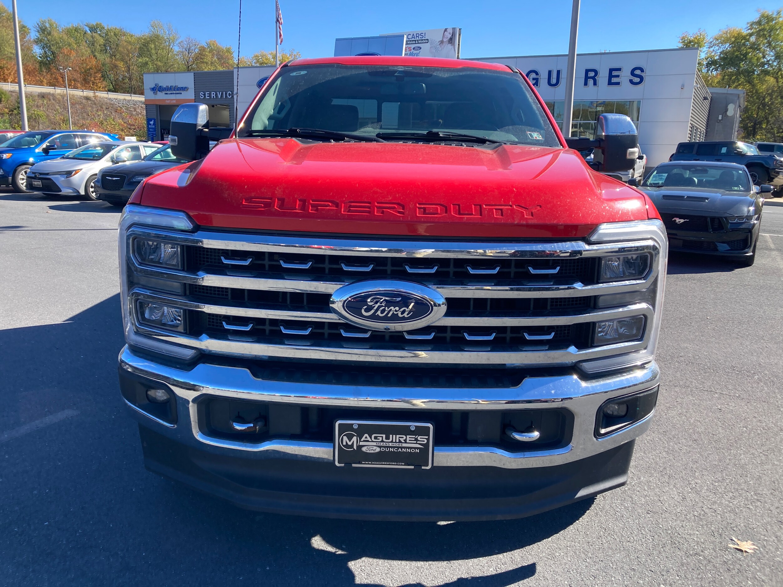 2023 Ford F-250 Lariat photo 2