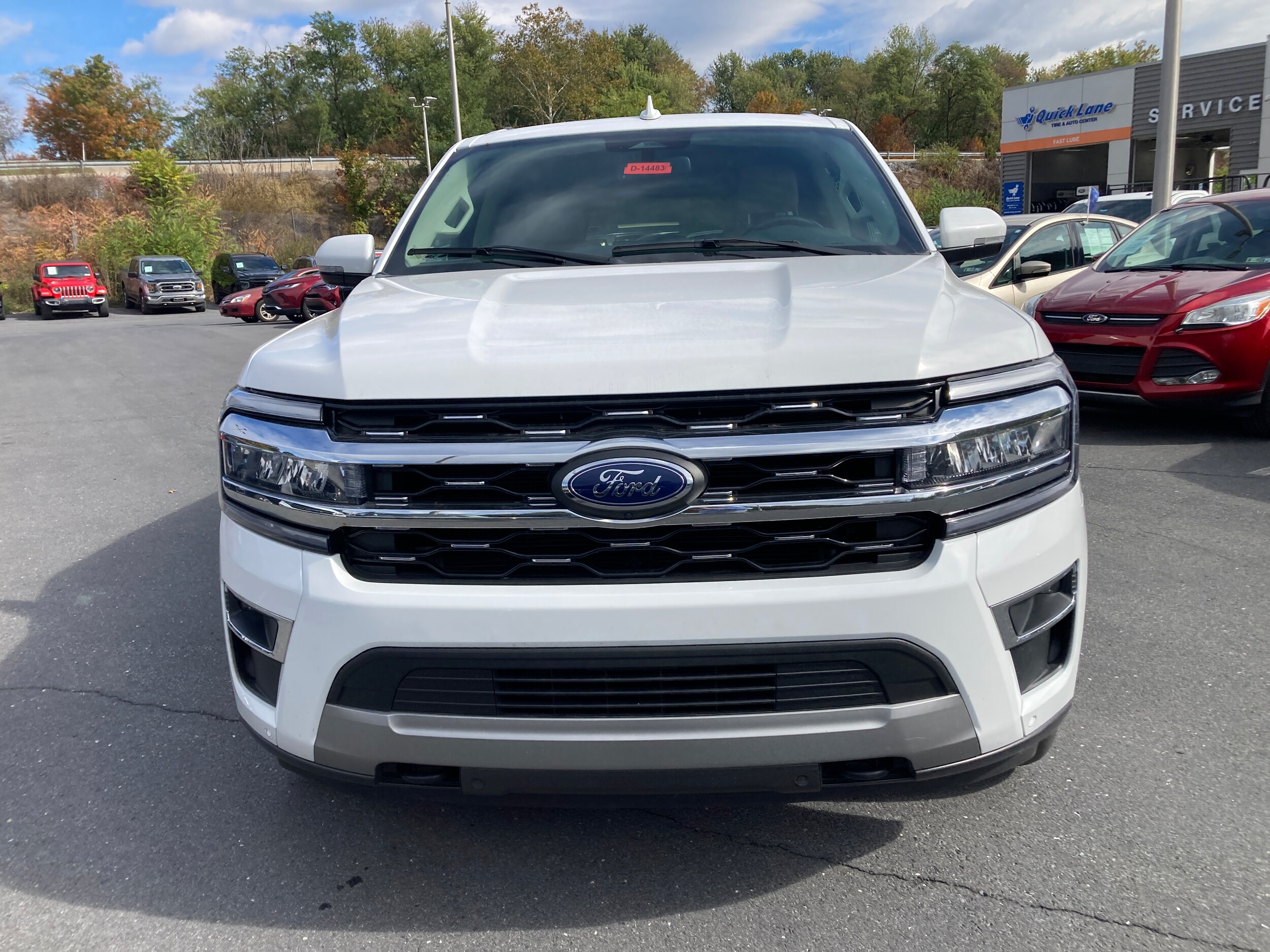 2022 Ford Expedition MAX Limited photo 2