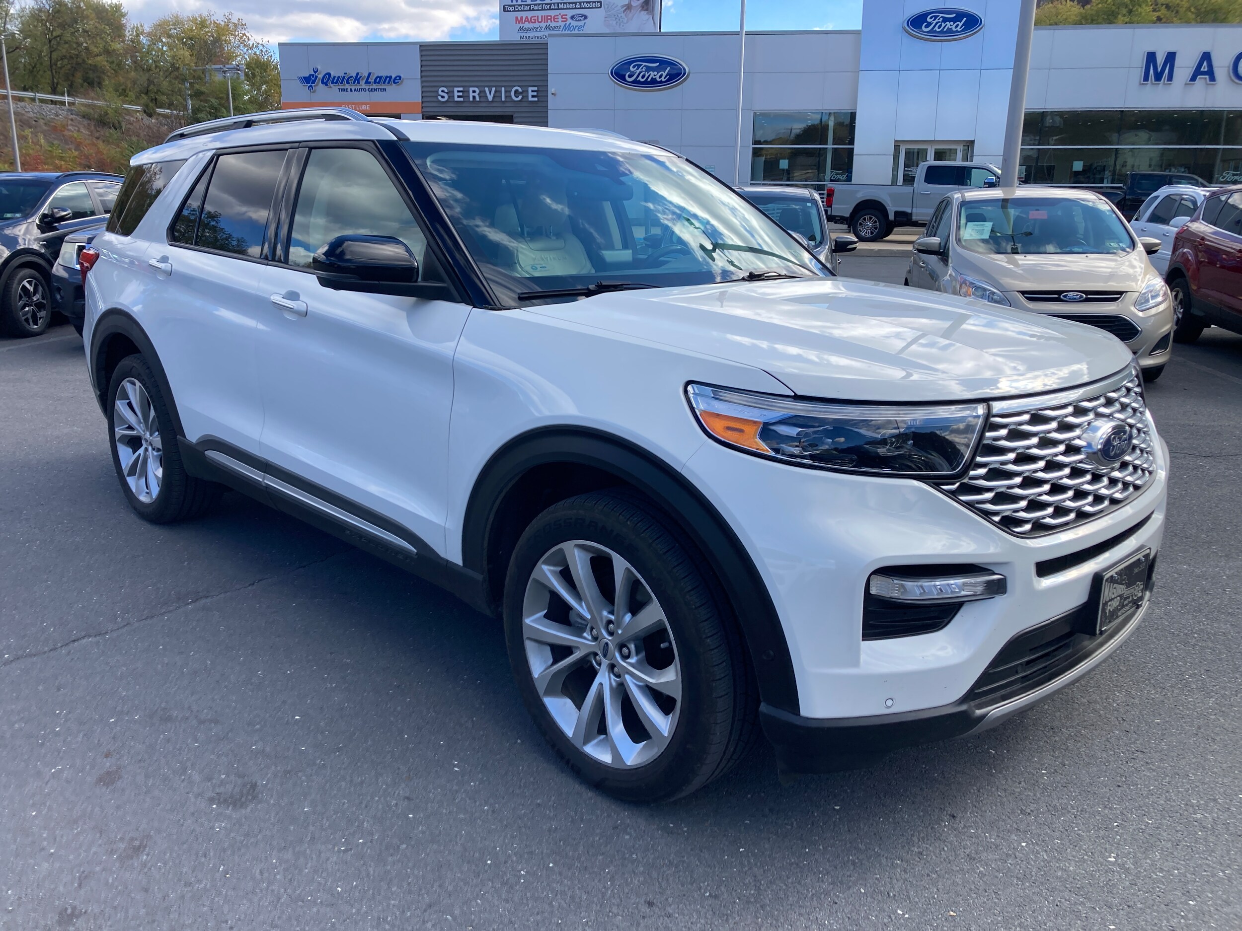 2021 Ford Explorer Platinum photo 3