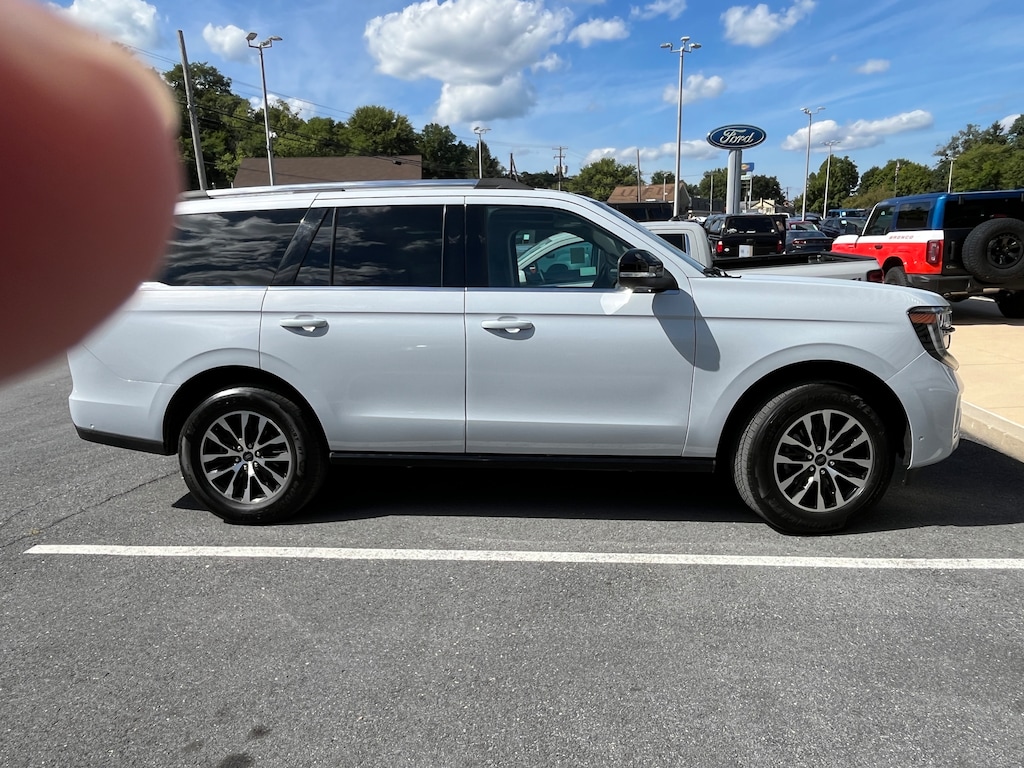 Certified 2025 Ford Expedition Platinum SUV